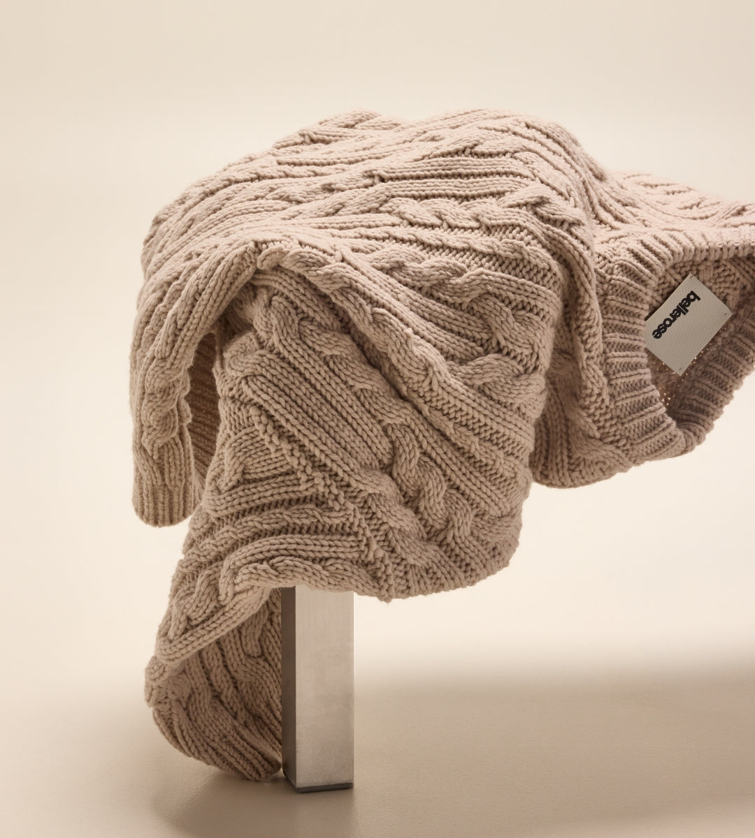 81052_CARE_slideshow_care_knitwear_mobile_1