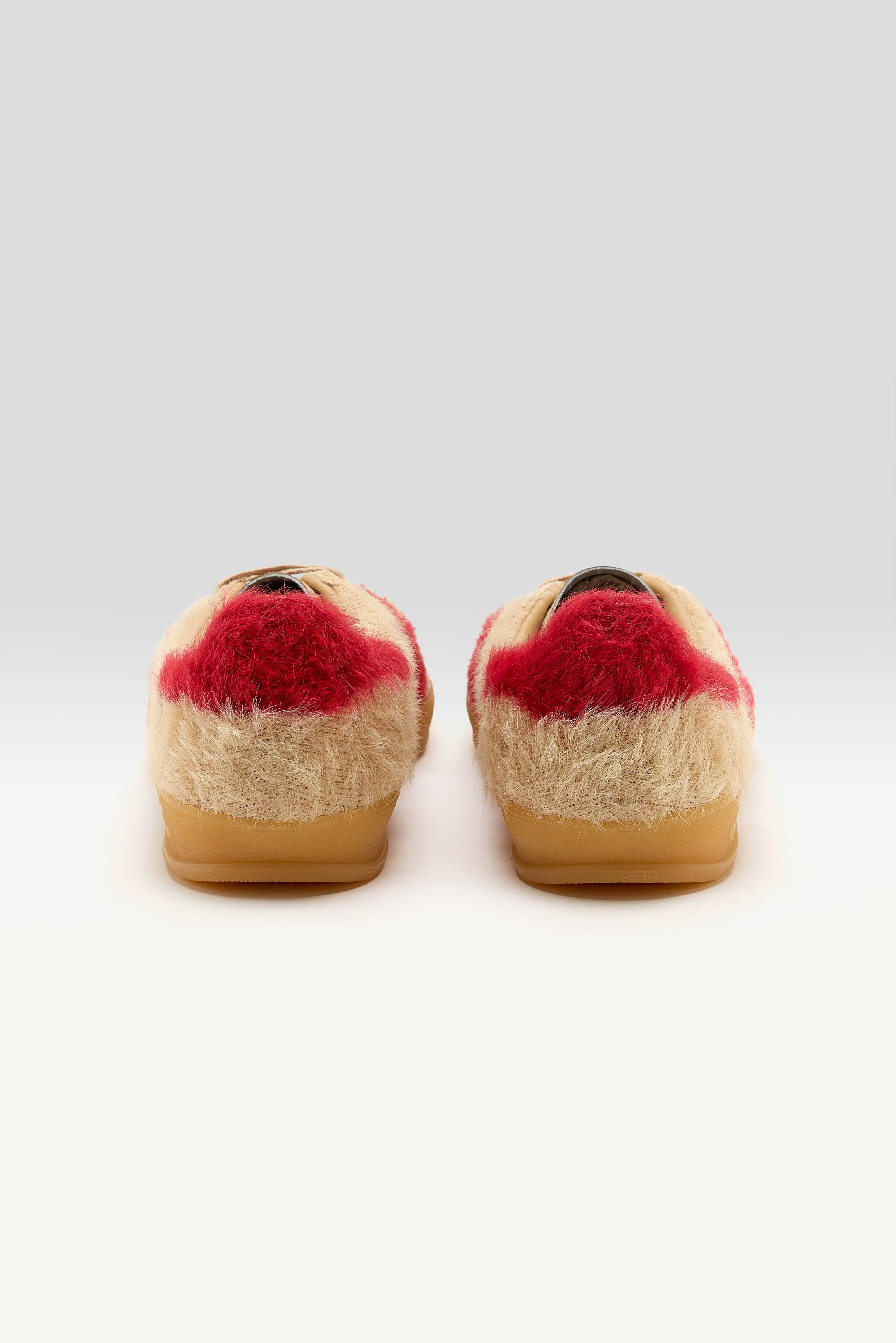 Gazelle Indoor for Women  (252 / W / BEIGE)