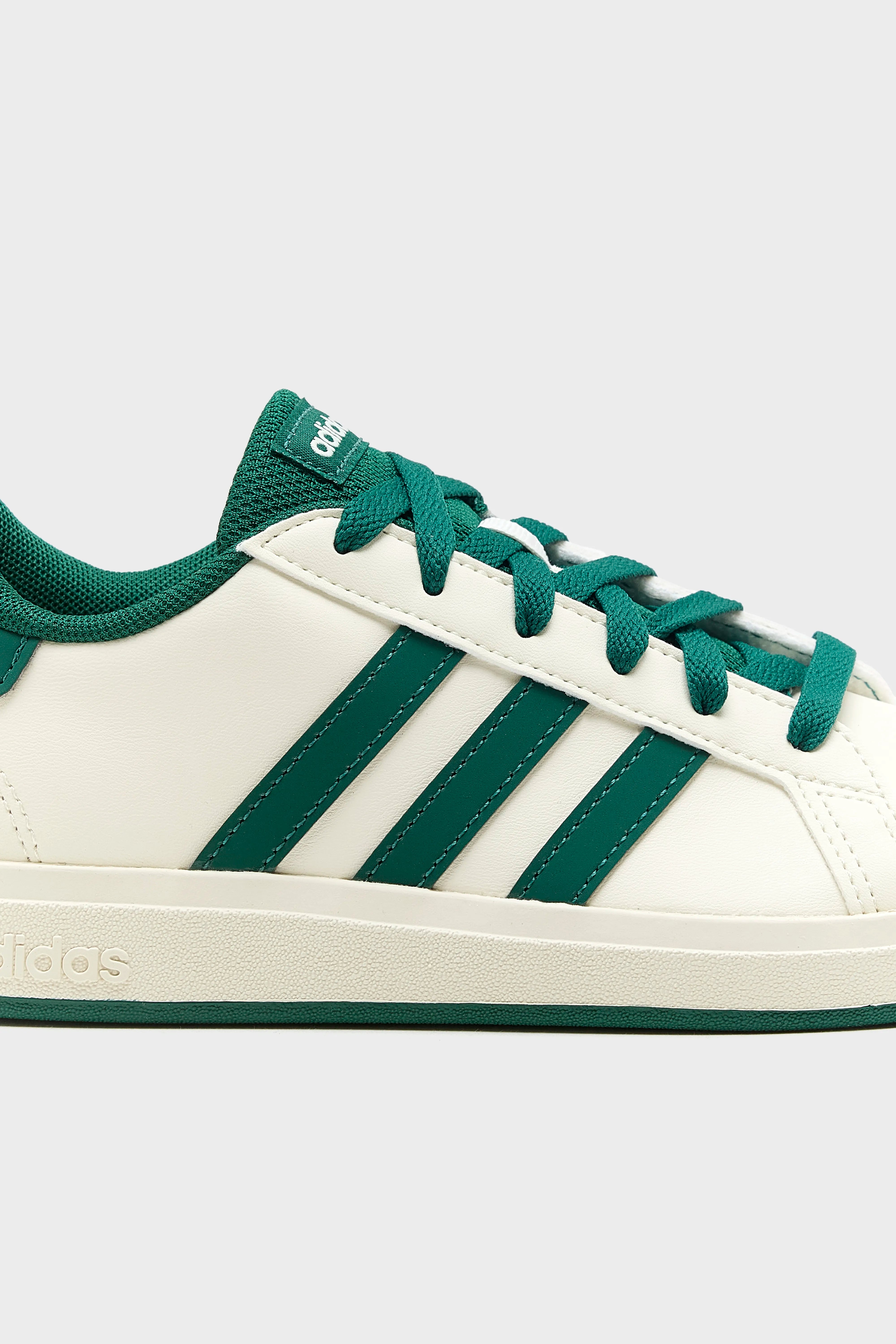 Grand Court voor Kinderen  (252 / G / GREEN)