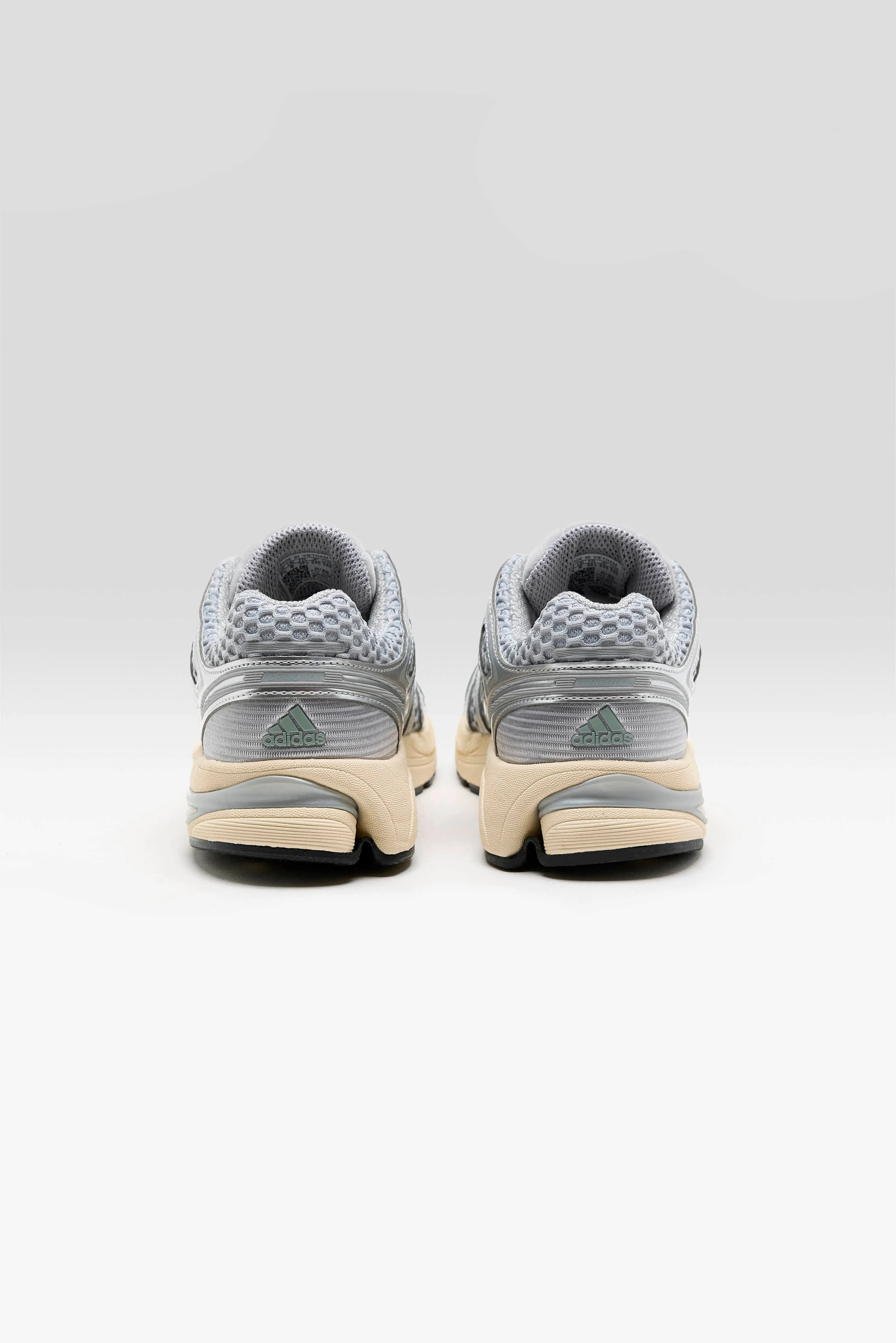 Adistar Control 5 for Women (261 / W / SILVER)