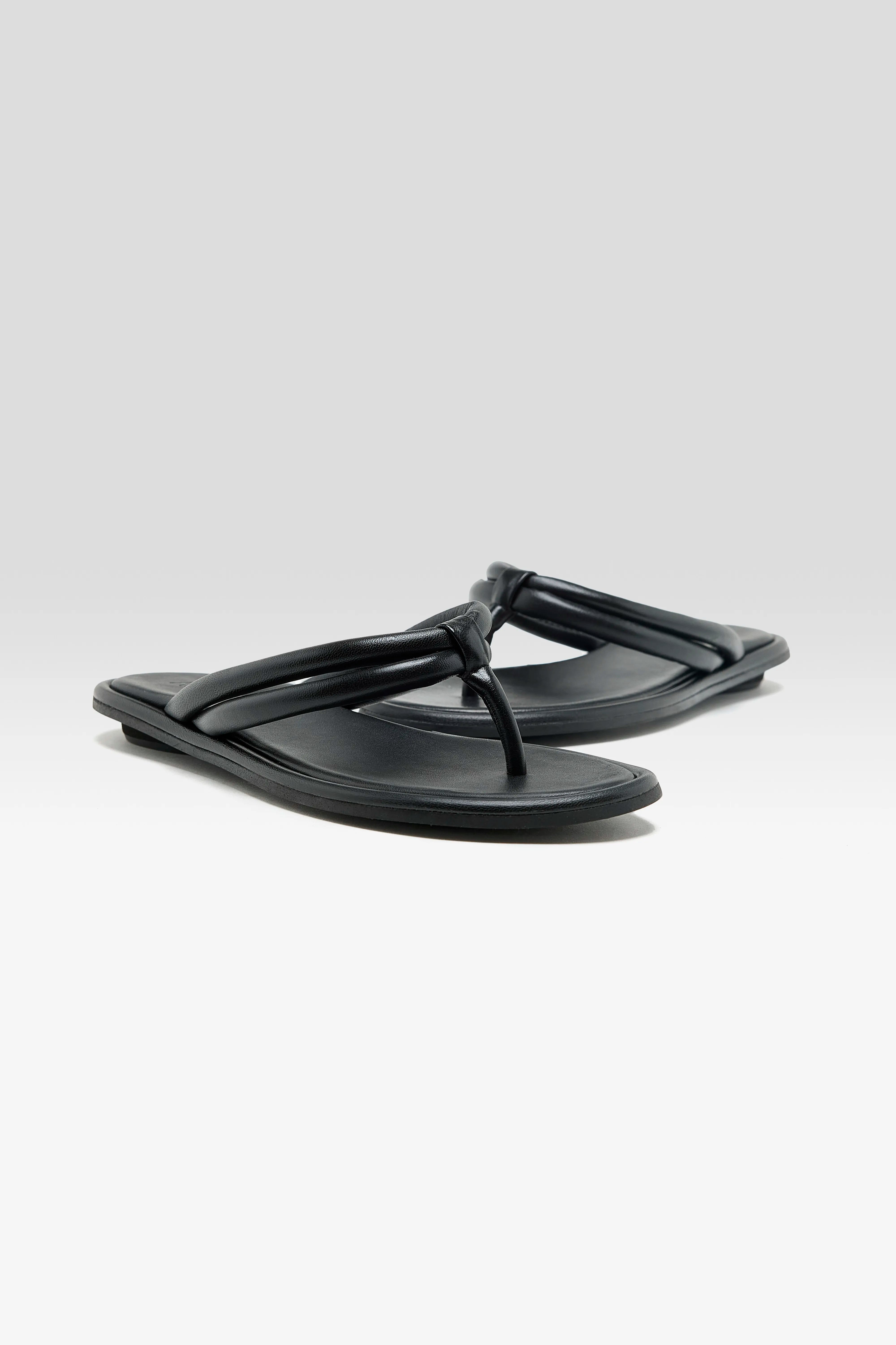 Mia Sandals (261 / W / BLACK)