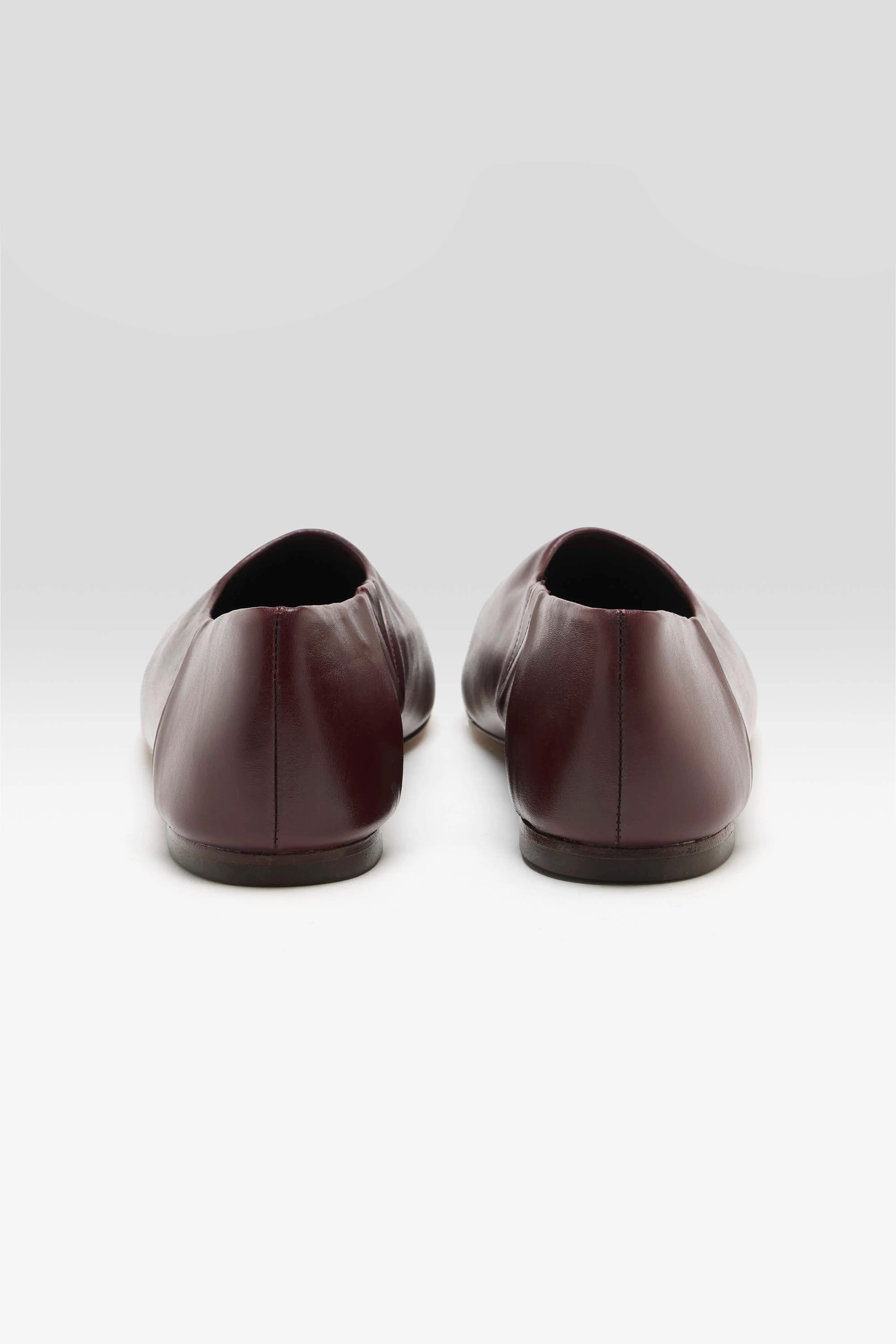 Berta Flats (262 / W / BURGUNDY)