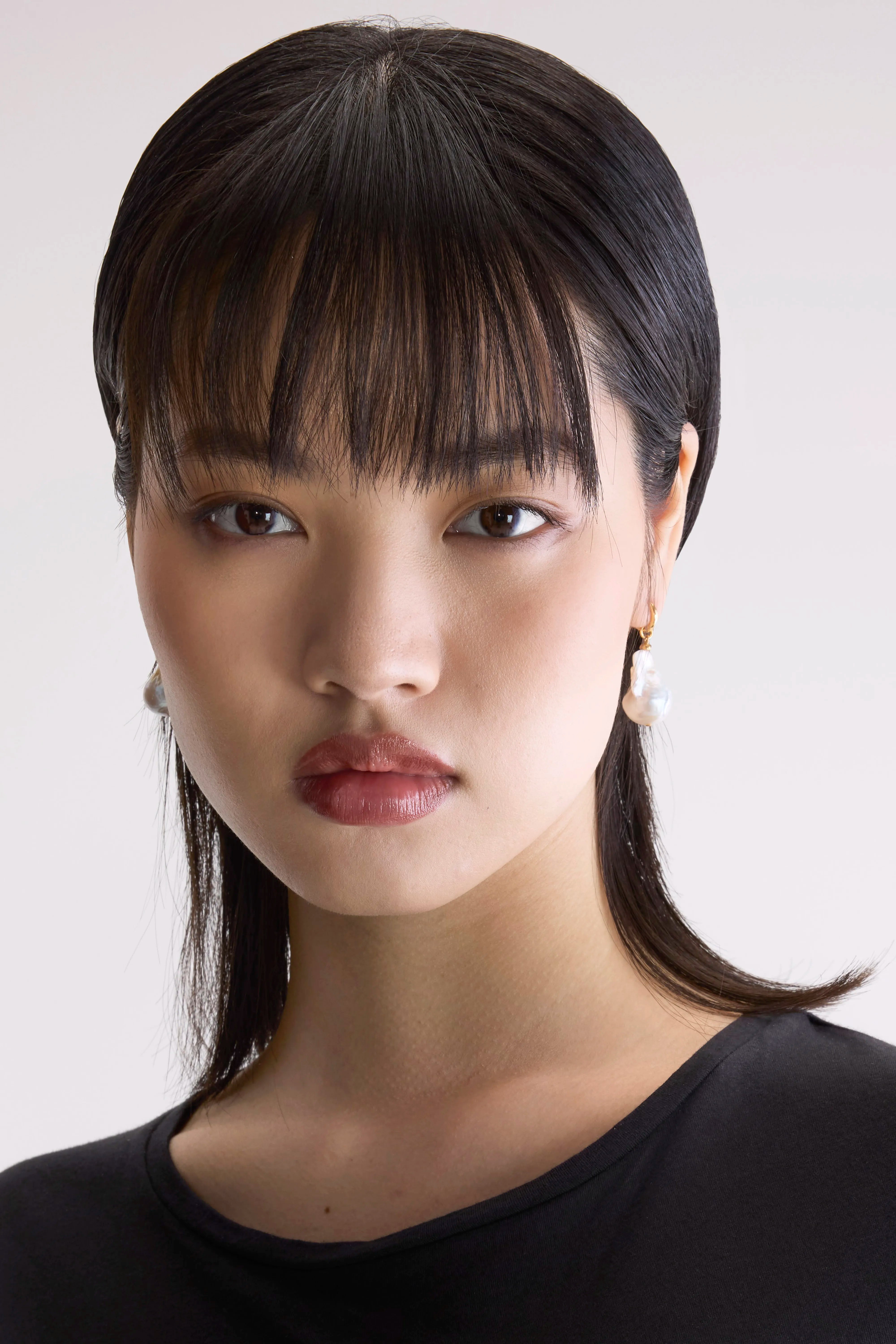 Lolita Earrings (251 / W / WHITE)