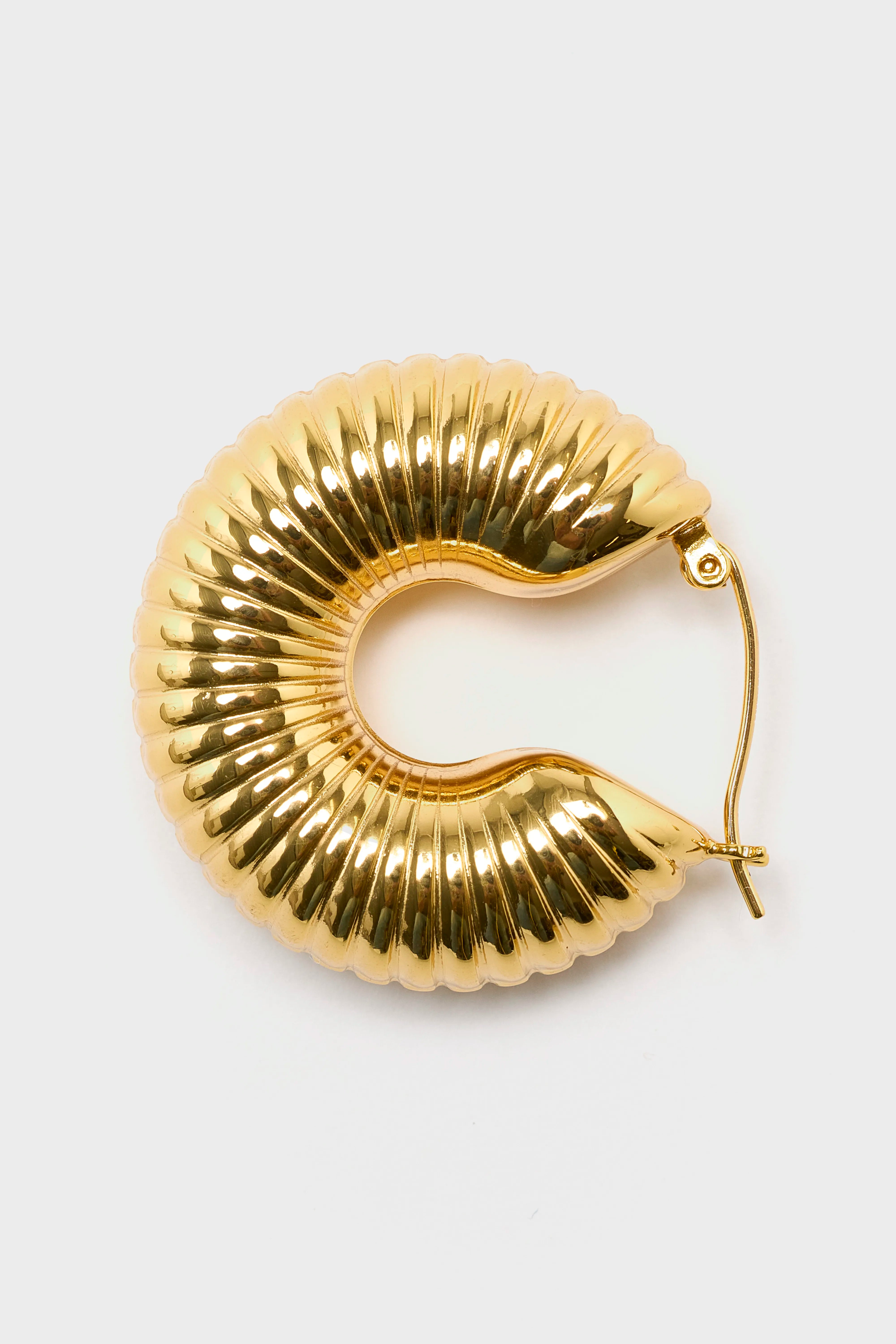 Ripple Hoop Earrings  (252 / W / GOLD)