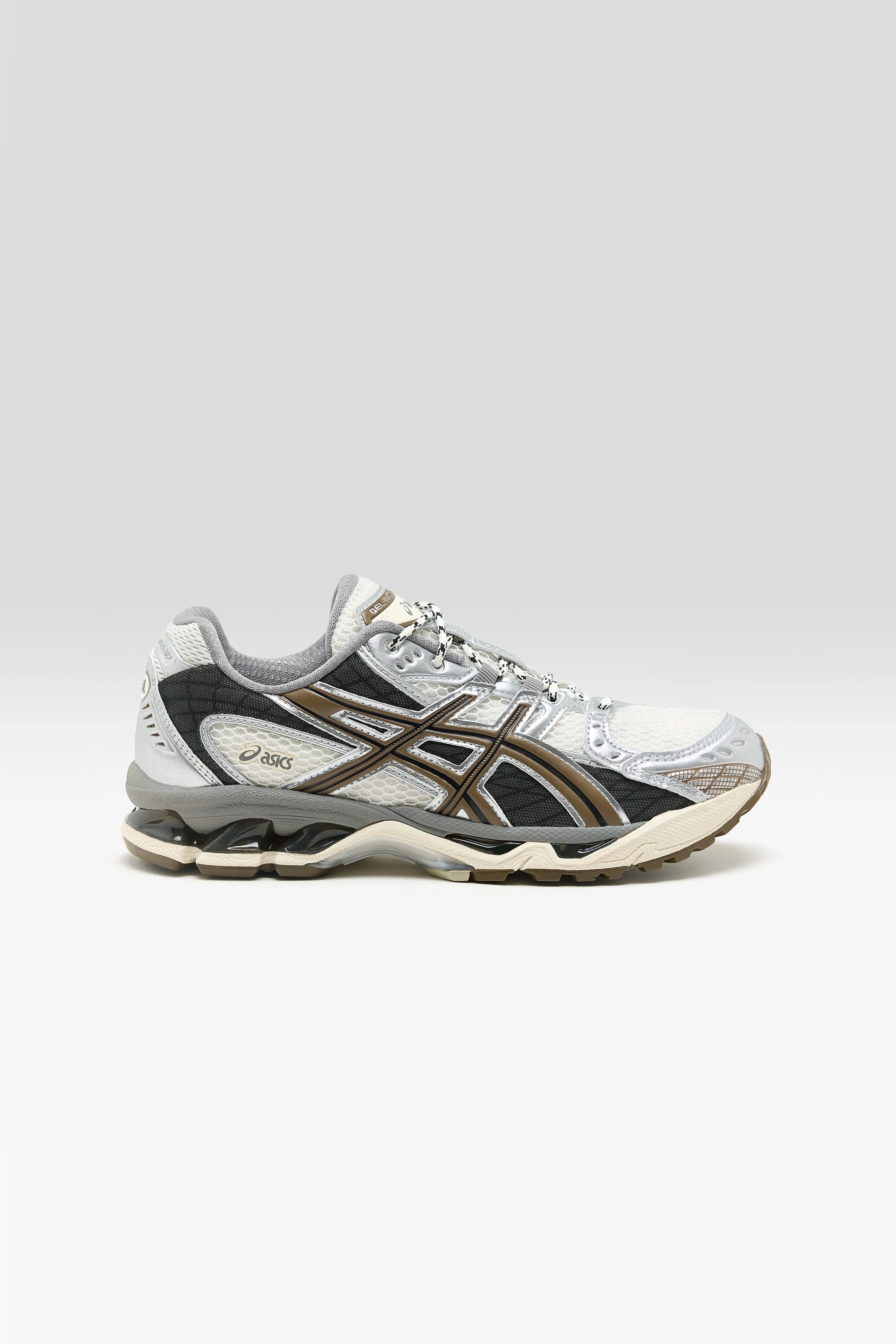 Gel-Nimbus 10.1 for Women (252 / W / BROWN)