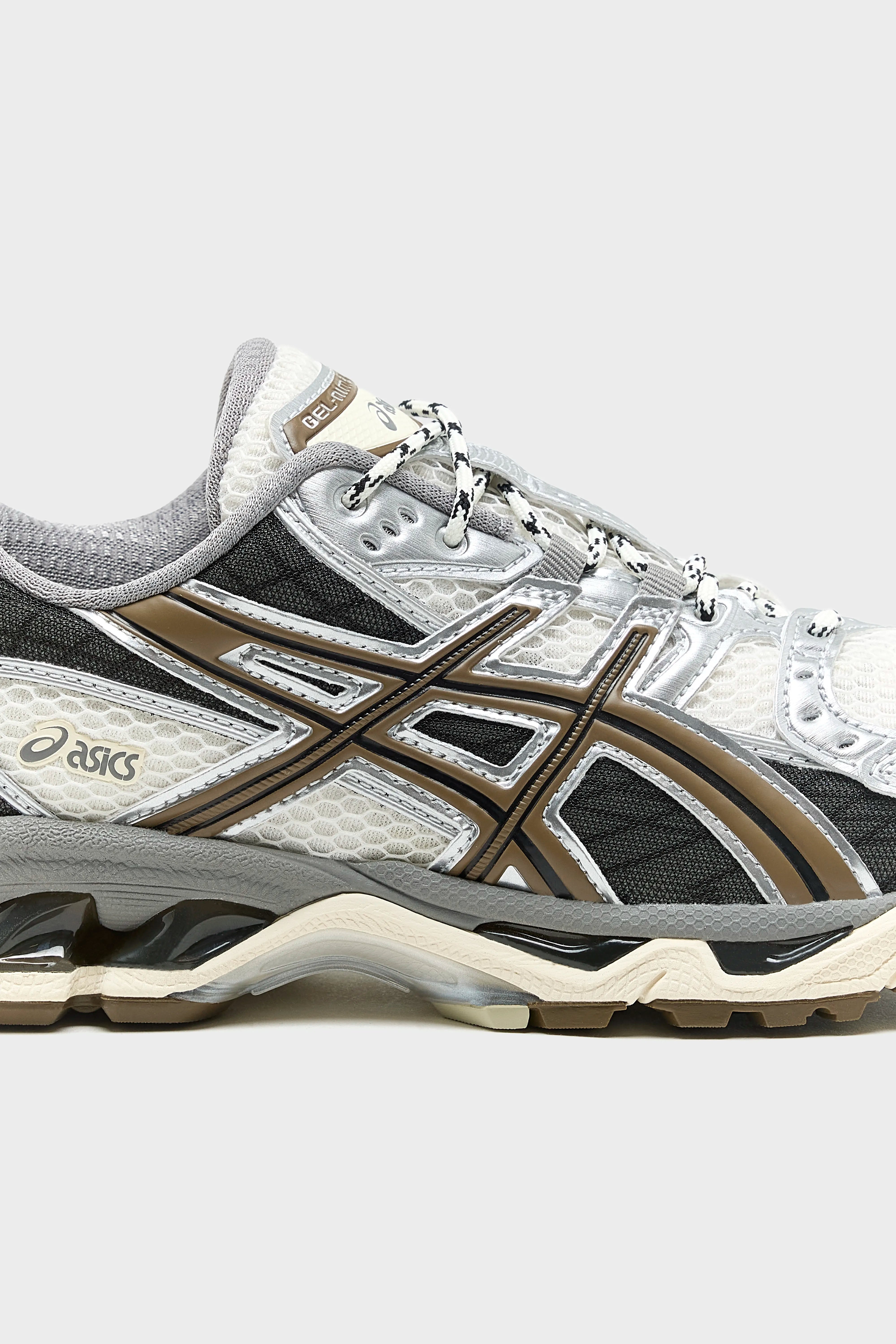 Gel-Nimbus 10.1 for Women (252 / W / BROWN)