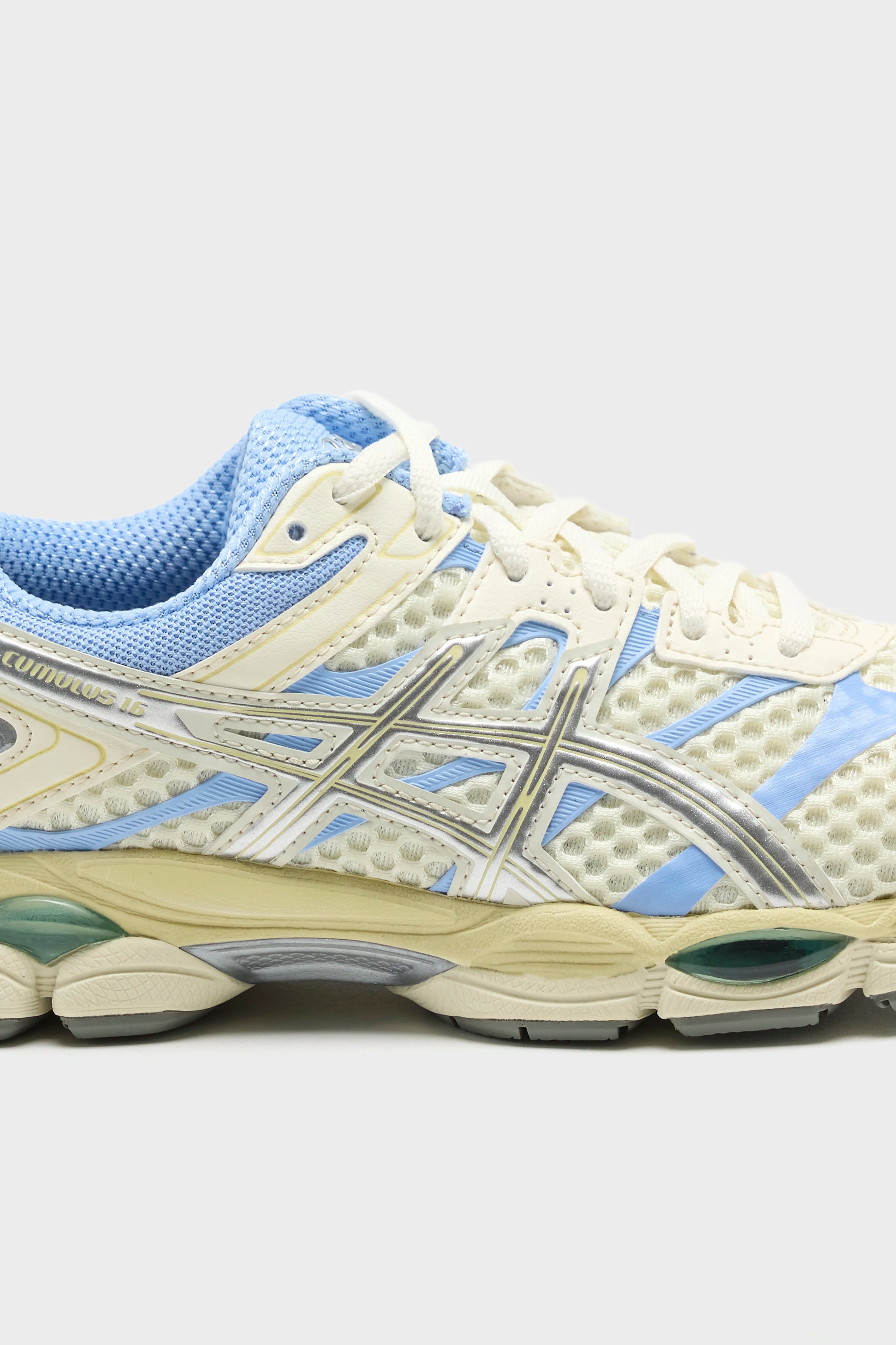 Gel-Cumulus 16 for Women (261 / W / IVORY)