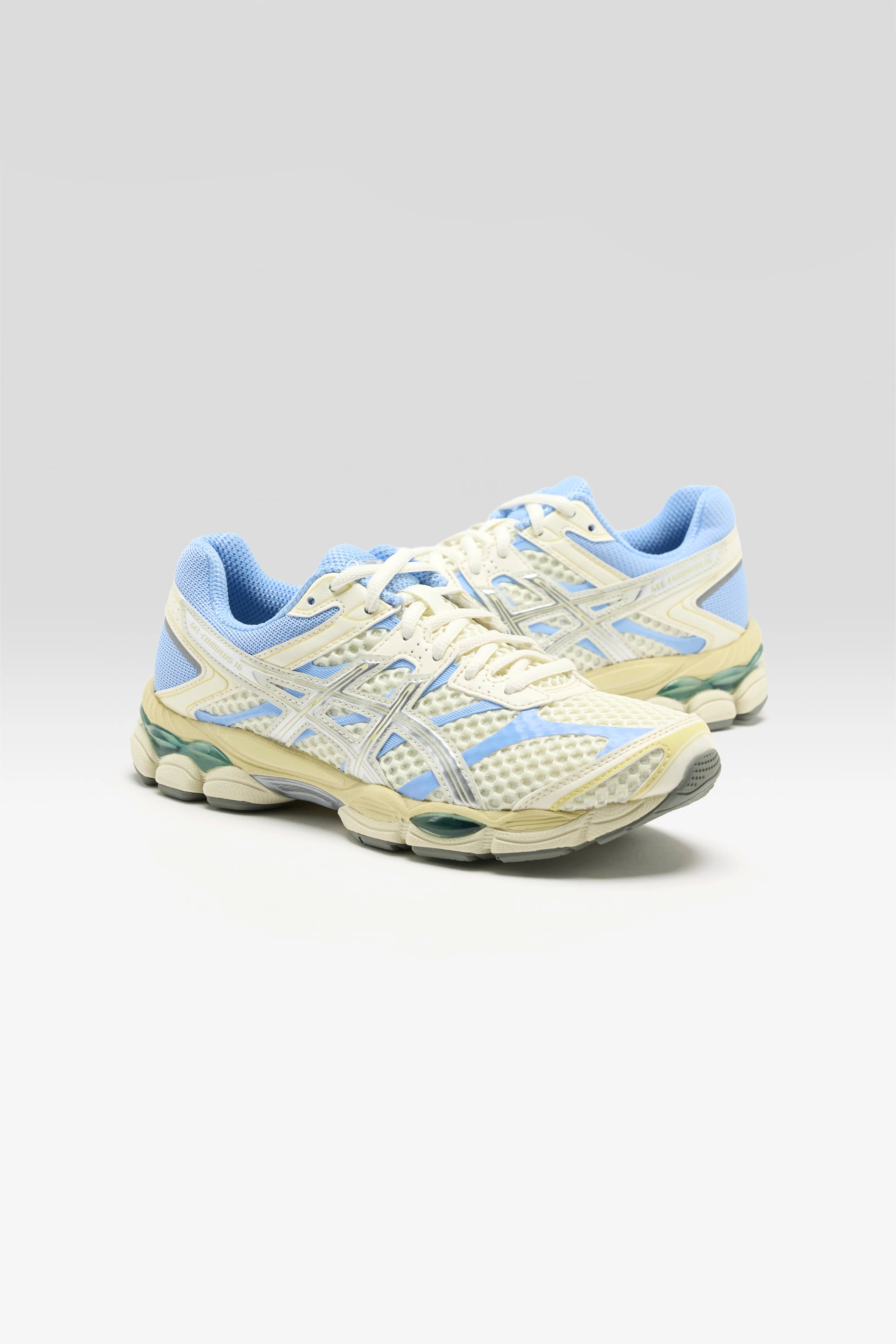 Gel-Cumulus 16 for Women (261 / W / IVORY)