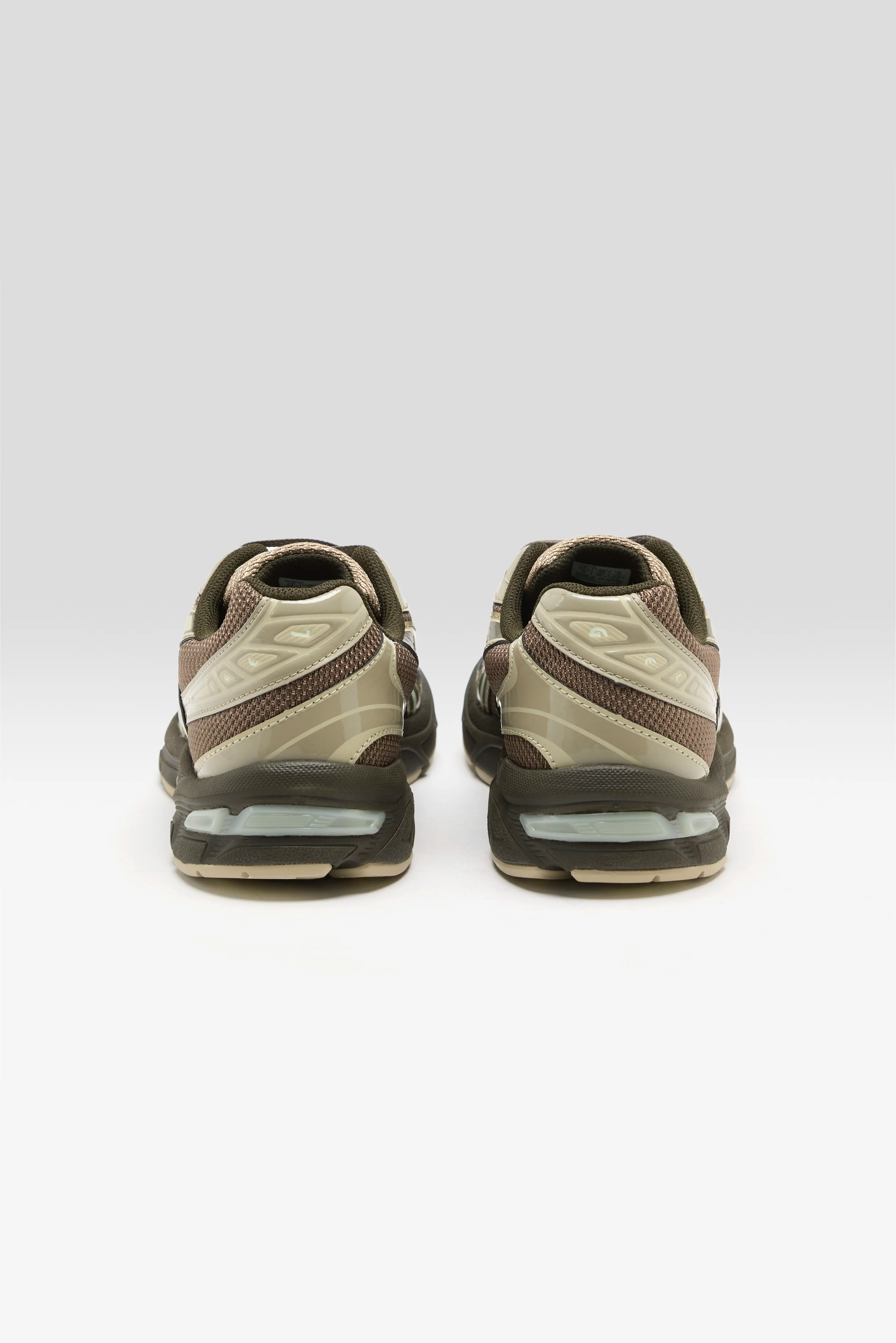 Gel-1130 for Women (261 / W / BROWN)