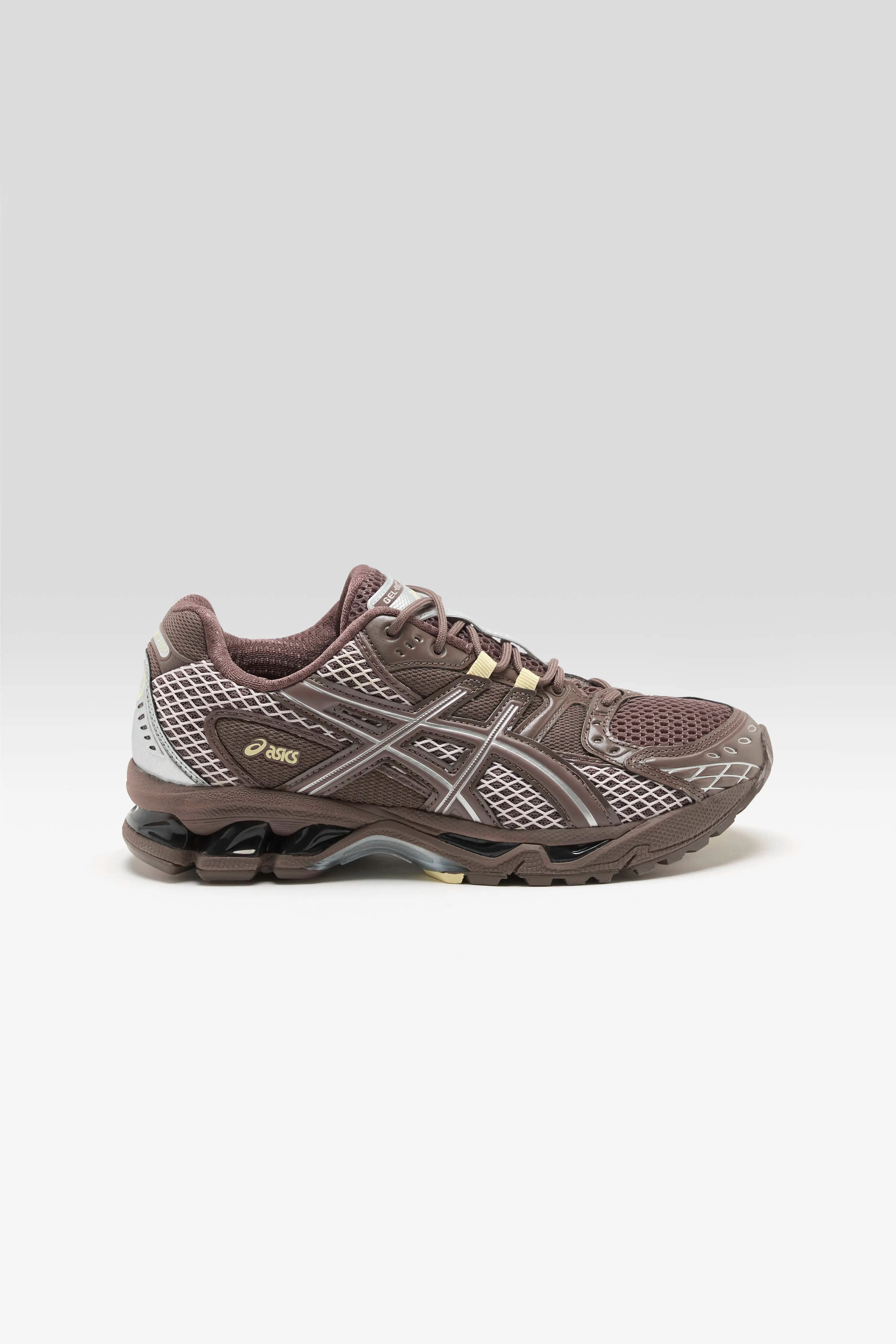 Gel-Nimbus 10.1 for Women (262 / W / BROWN)