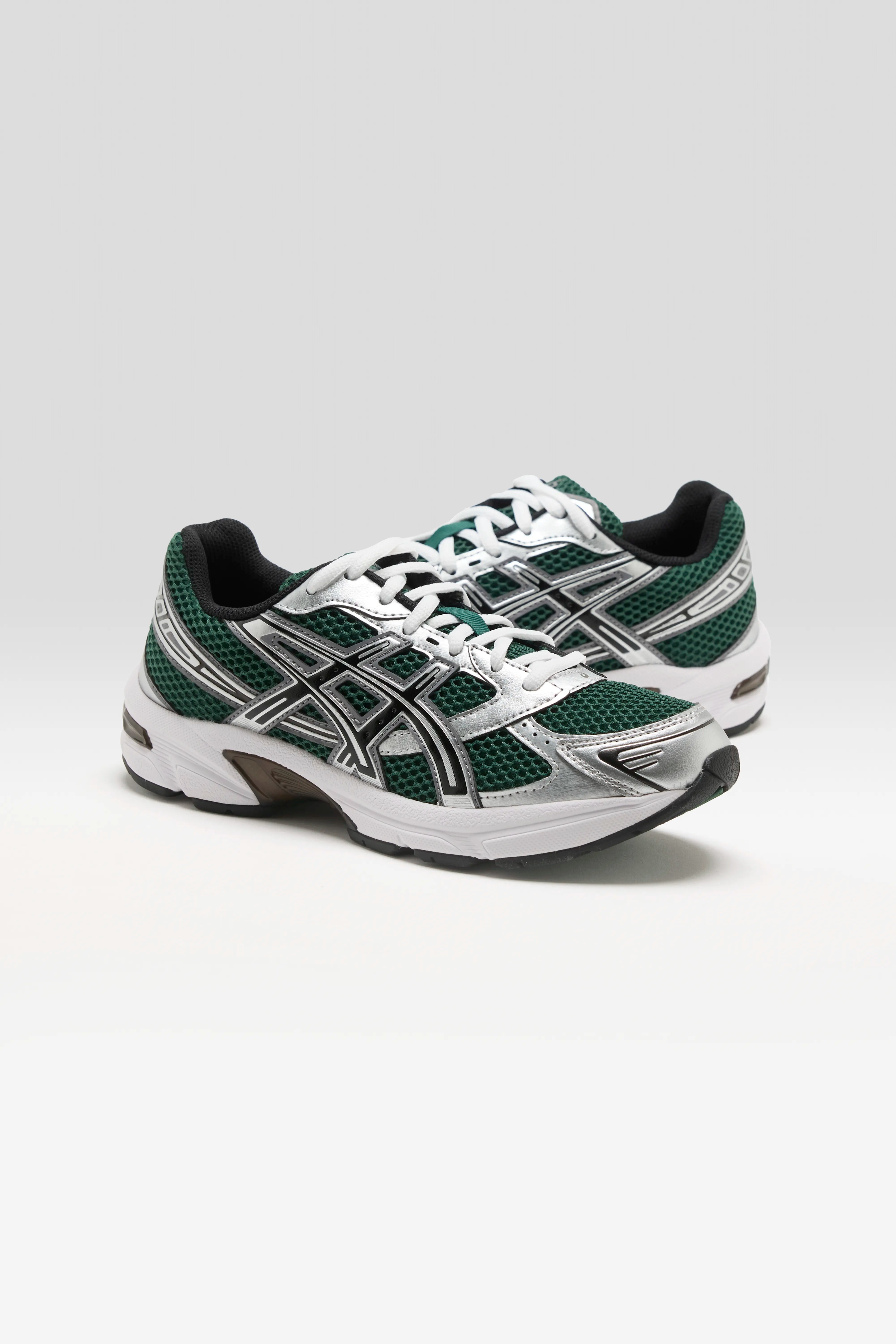 Gel-1130 for Women (262 / W / BLACK)