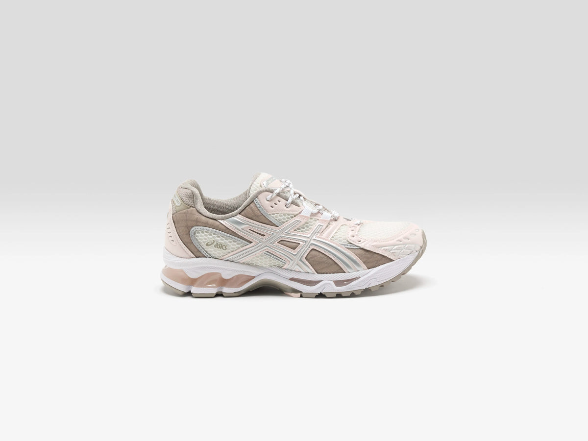 Gel-Nimbus 10.1 for Women (262 / W / PINK)