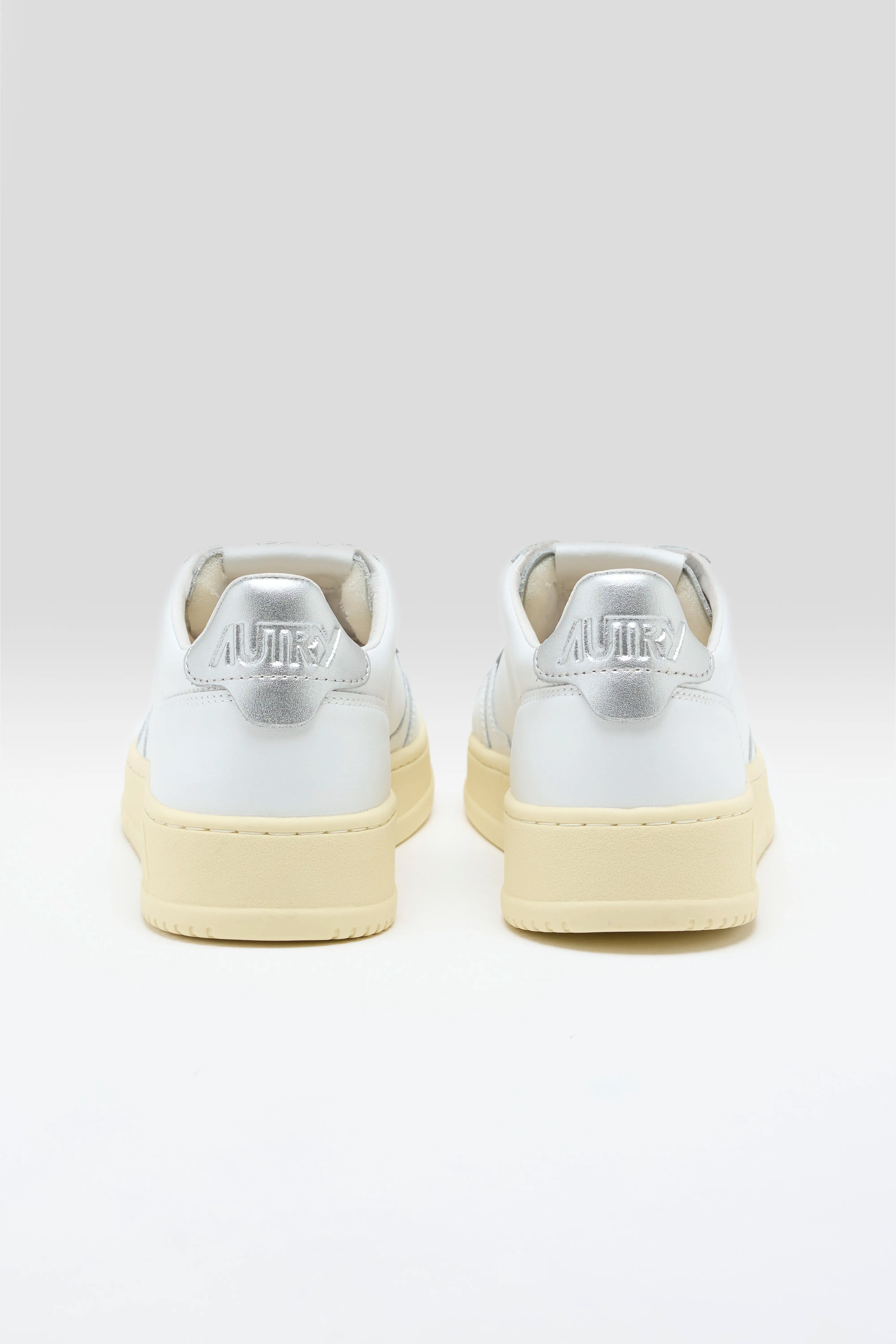 Medalist Low pour Femmes (251 / W / SILVER)