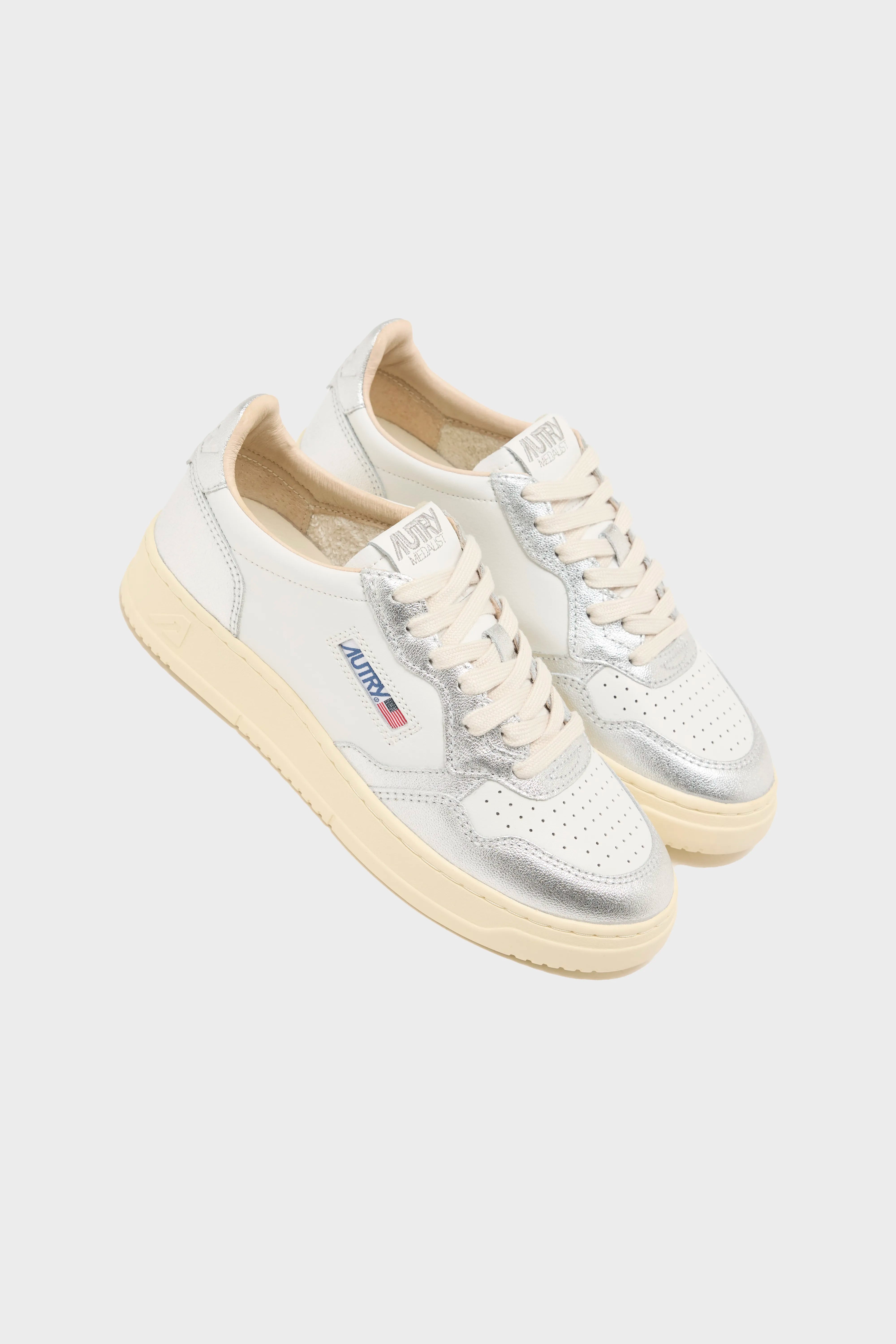 Medalist Low voor Vrouwen (241 / W / SILVER)