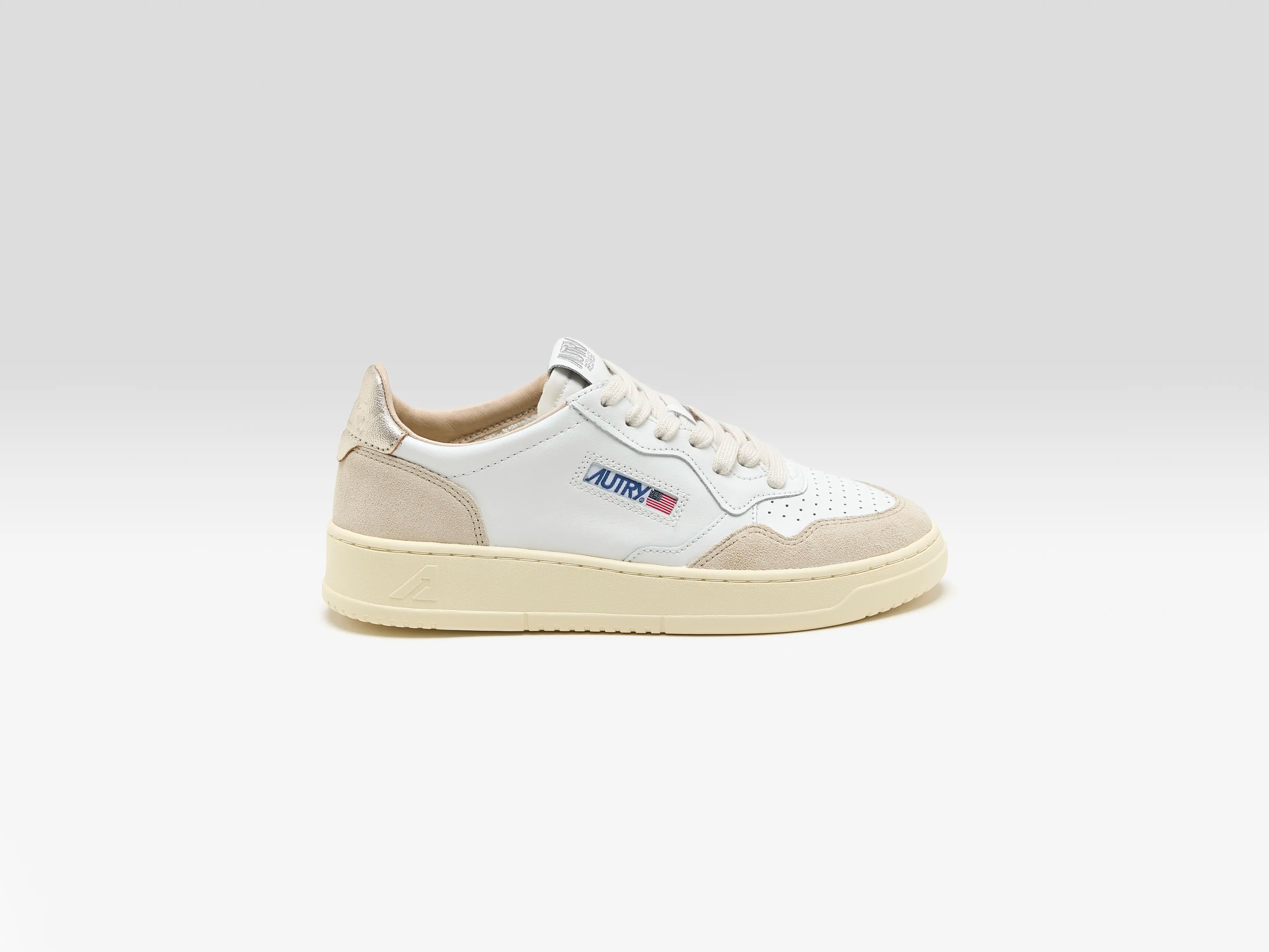Medalist Low for Women (242 / W / GOLD)