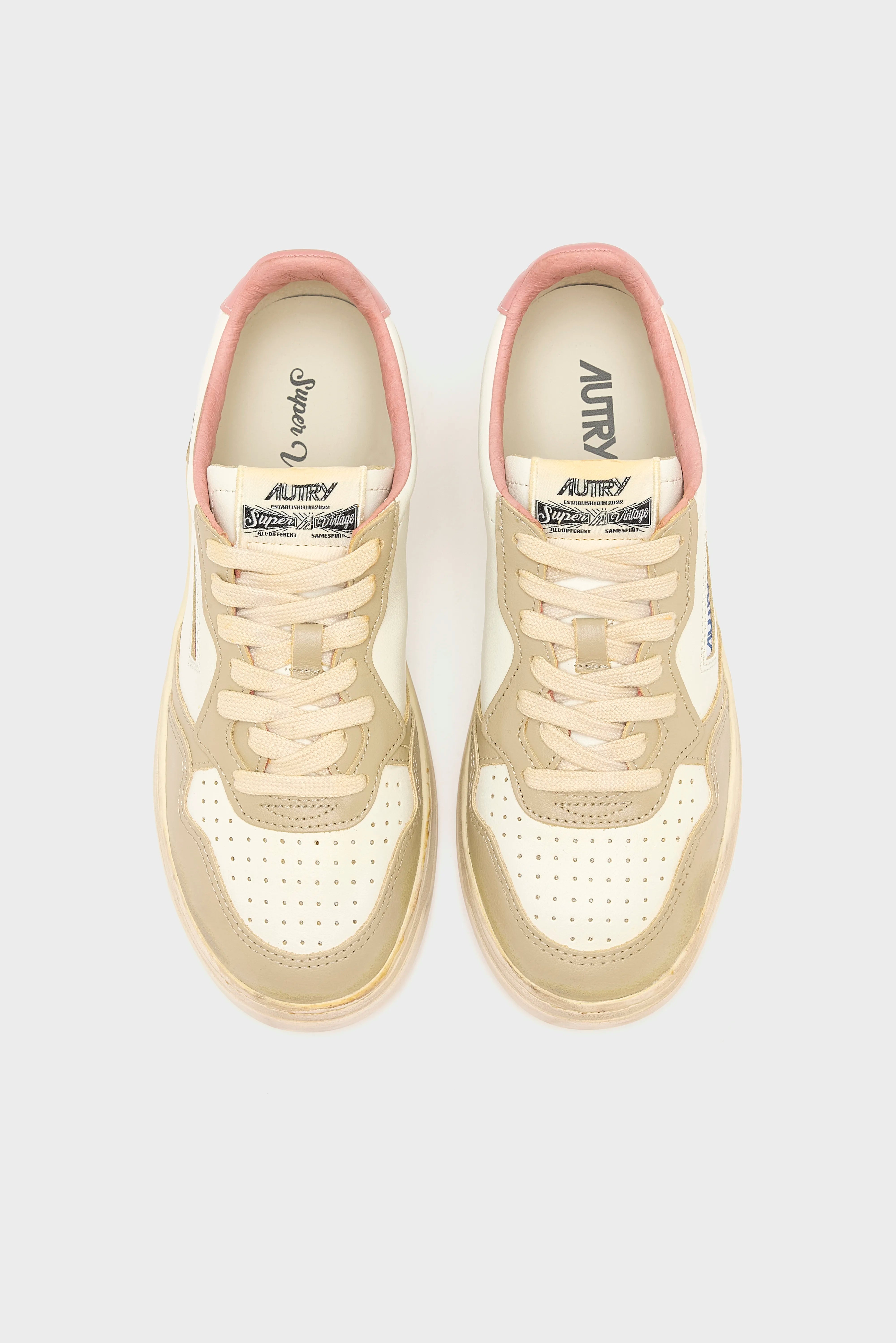 Medalist Low Super Vintage for Women (252 / W / BEIGE)