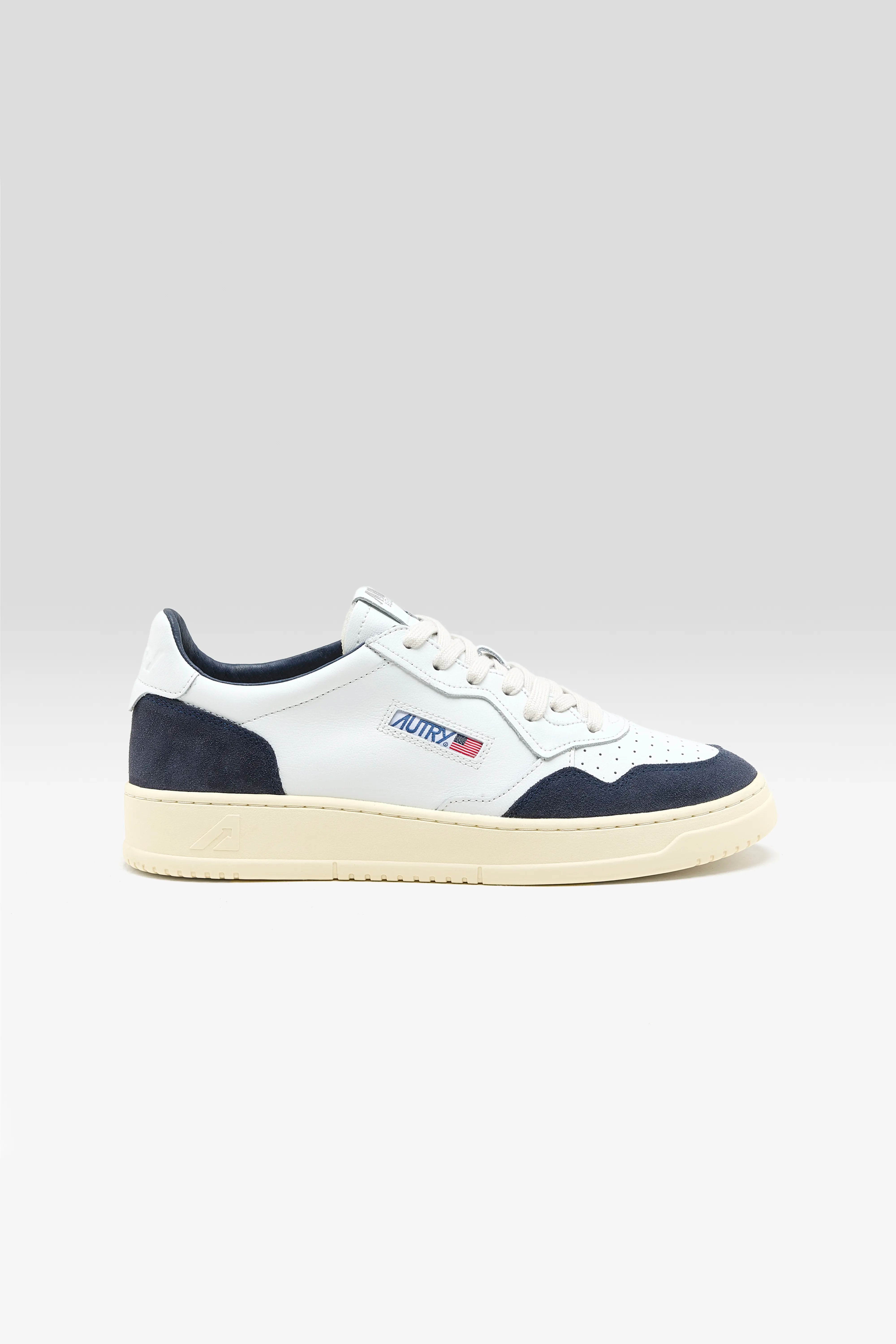 Medalist Low voor Heren (261 / M / BLACK/WHITE)