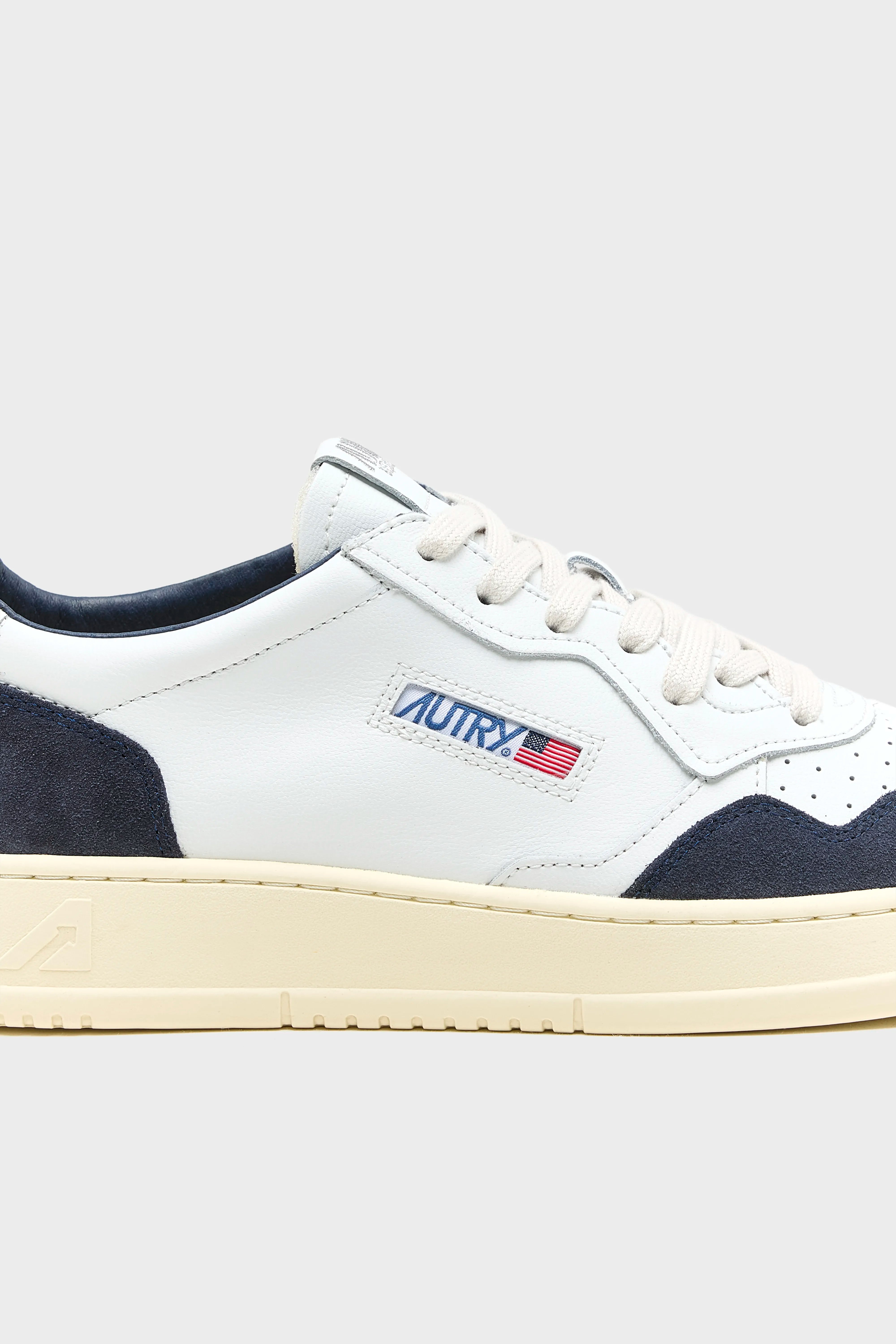 Medalist Low voor Heren (261 / M / BLACK/WHITE)