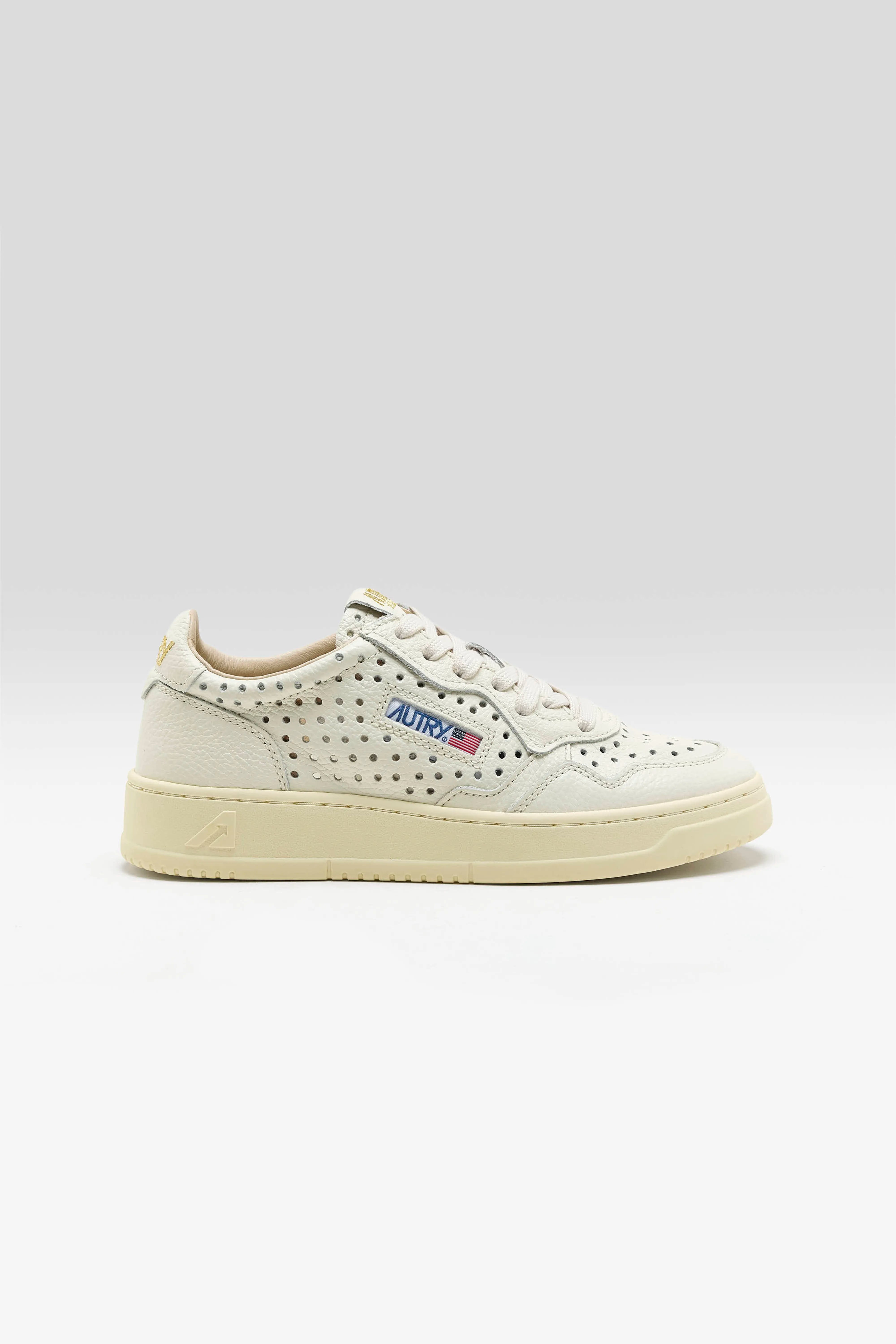 Medalist Low for Women (261 / W / WHITE)