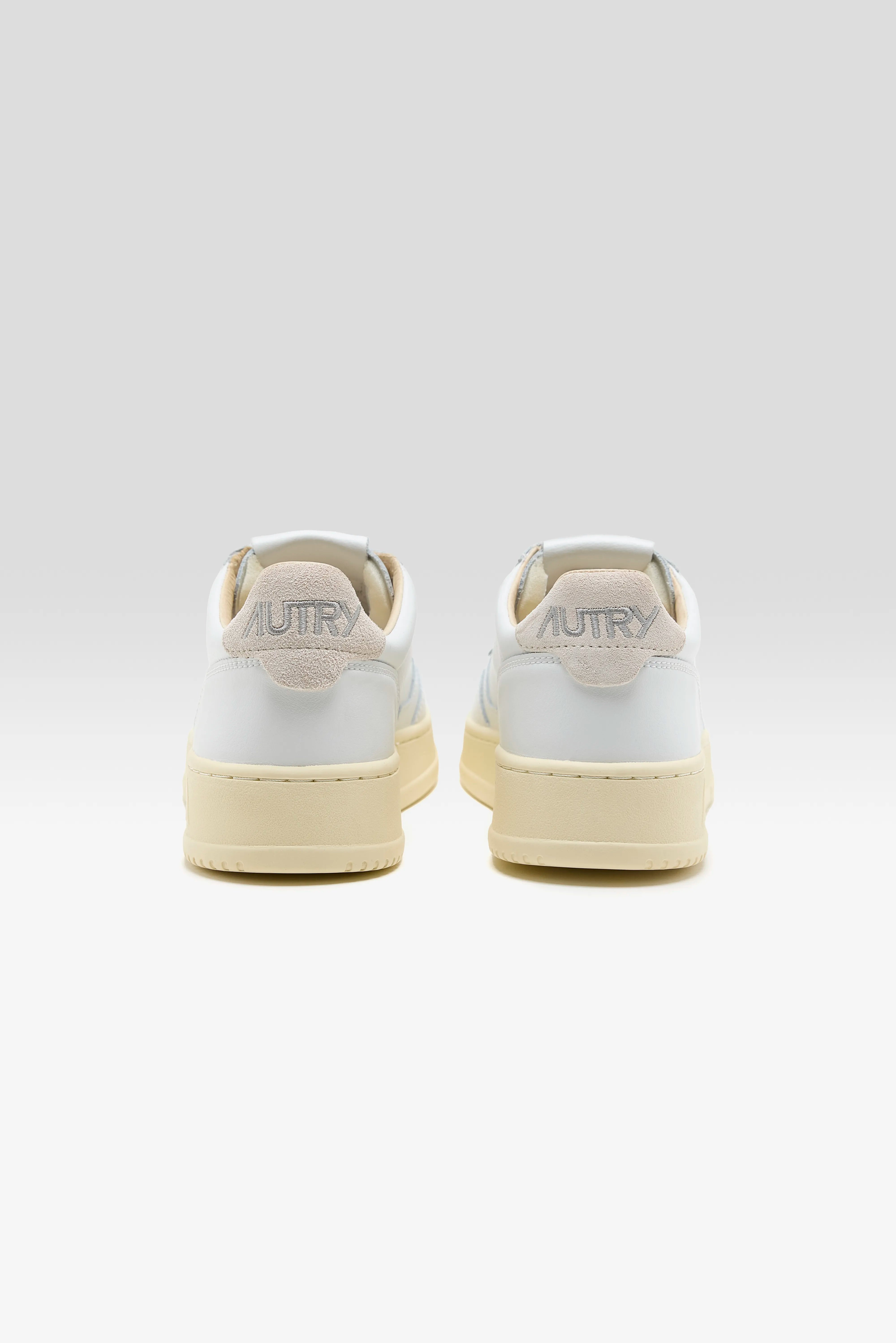 Medalist Low for Women (261 / W / SILVER)