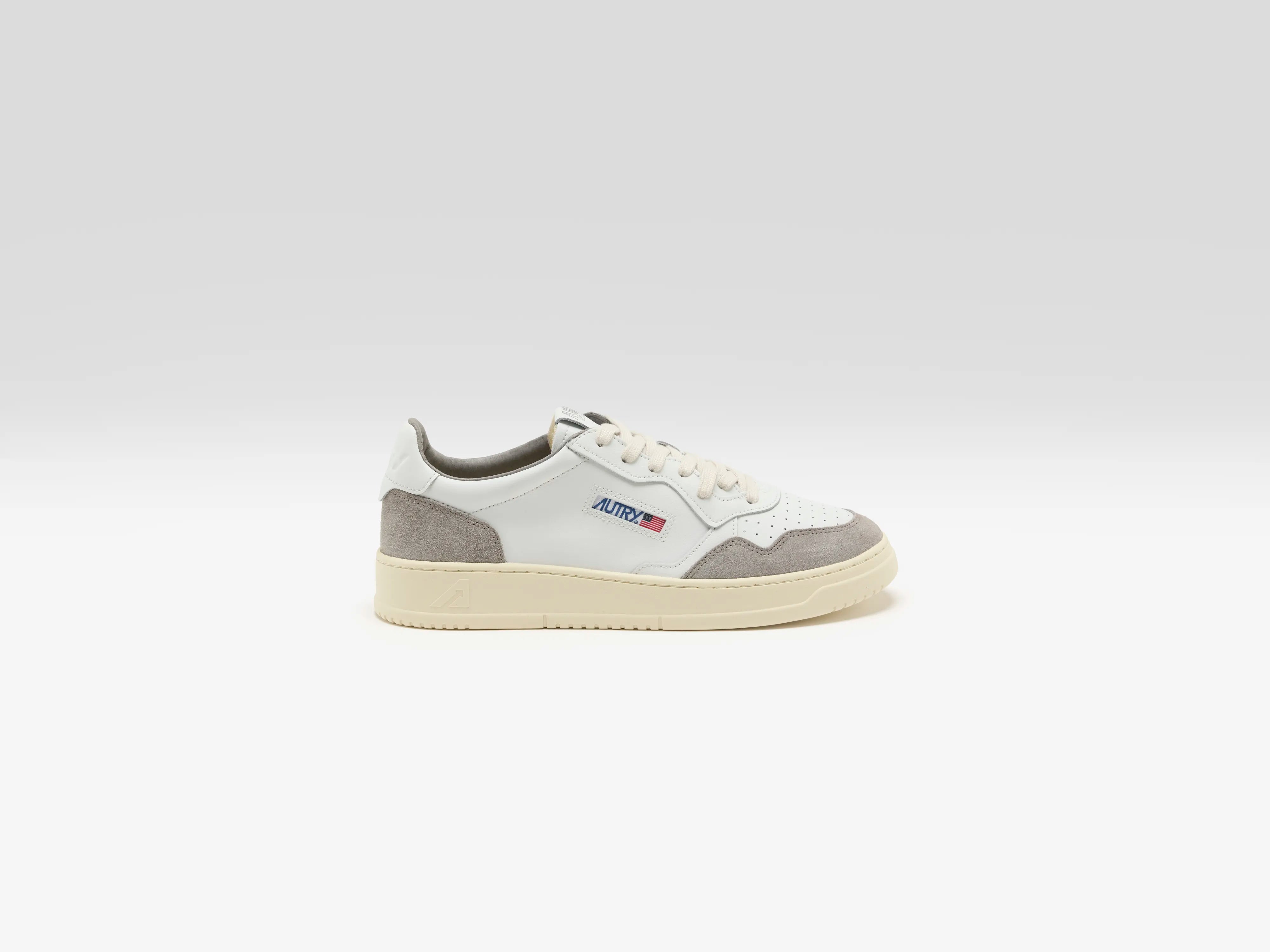 Medalist Low for Men (262 / M / WHITE)