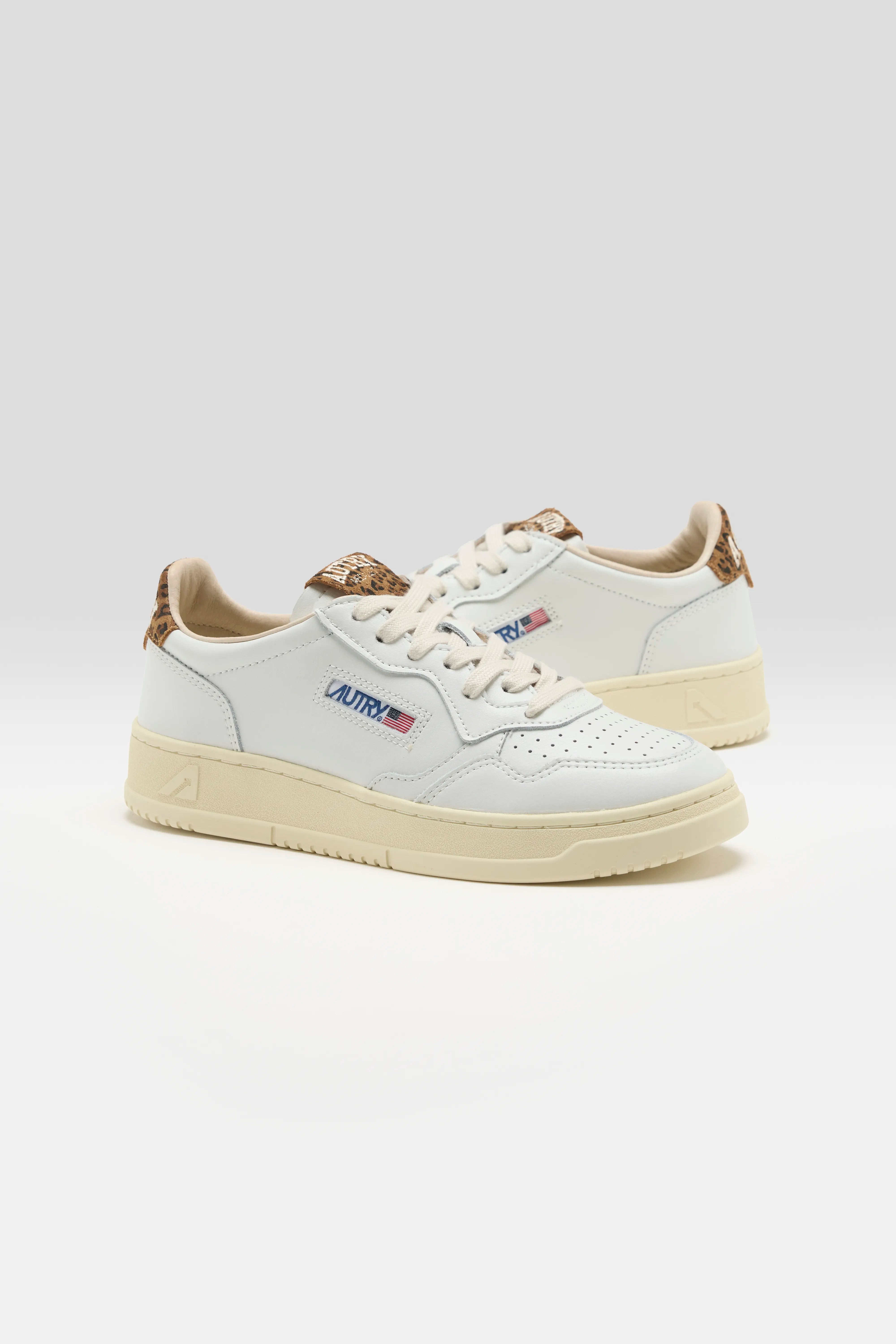 Medalist Low for Women (262 / W / OFF WHITE)