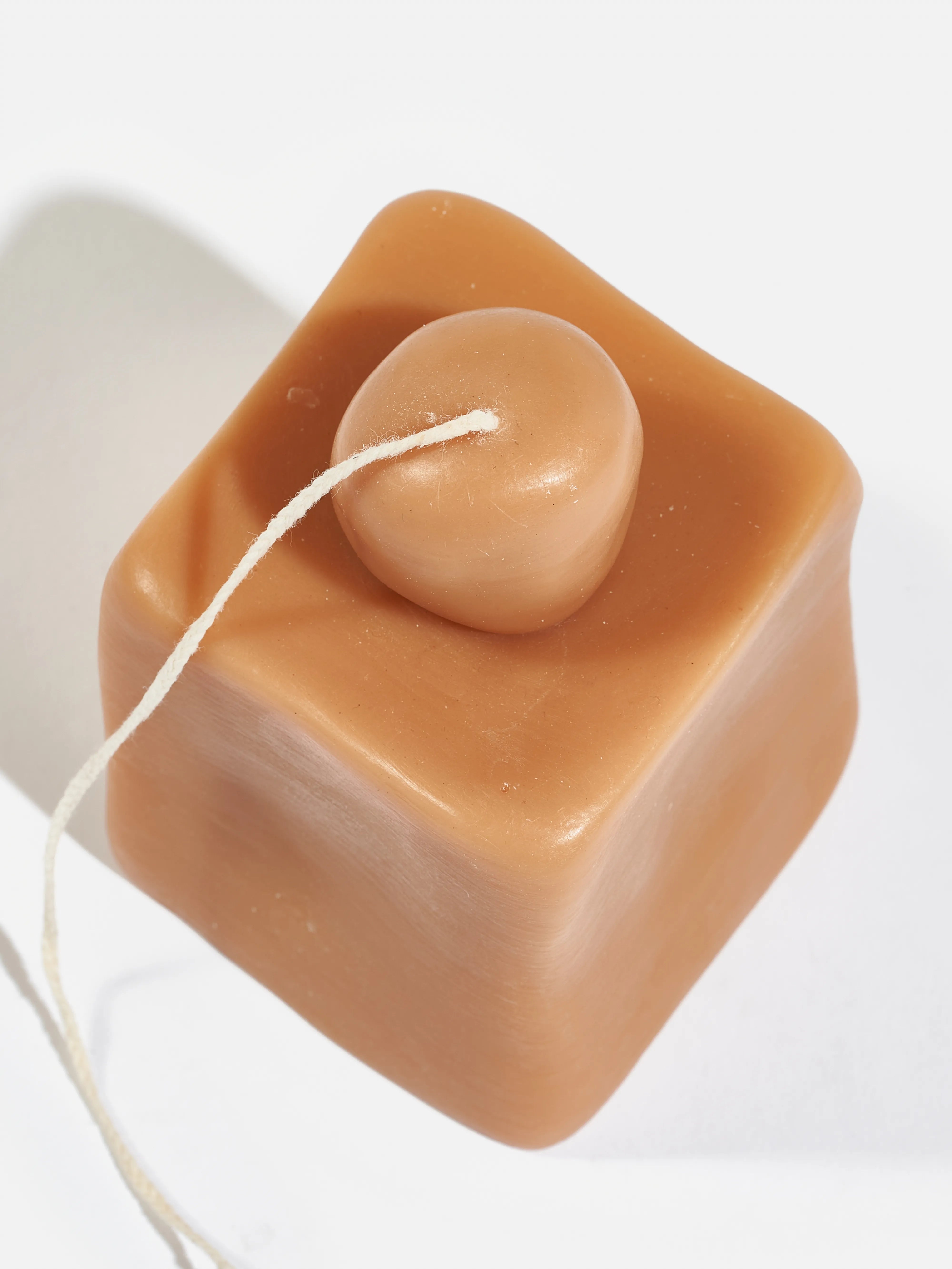 Fonz Candle (242 / W / LIGHT BROWN)