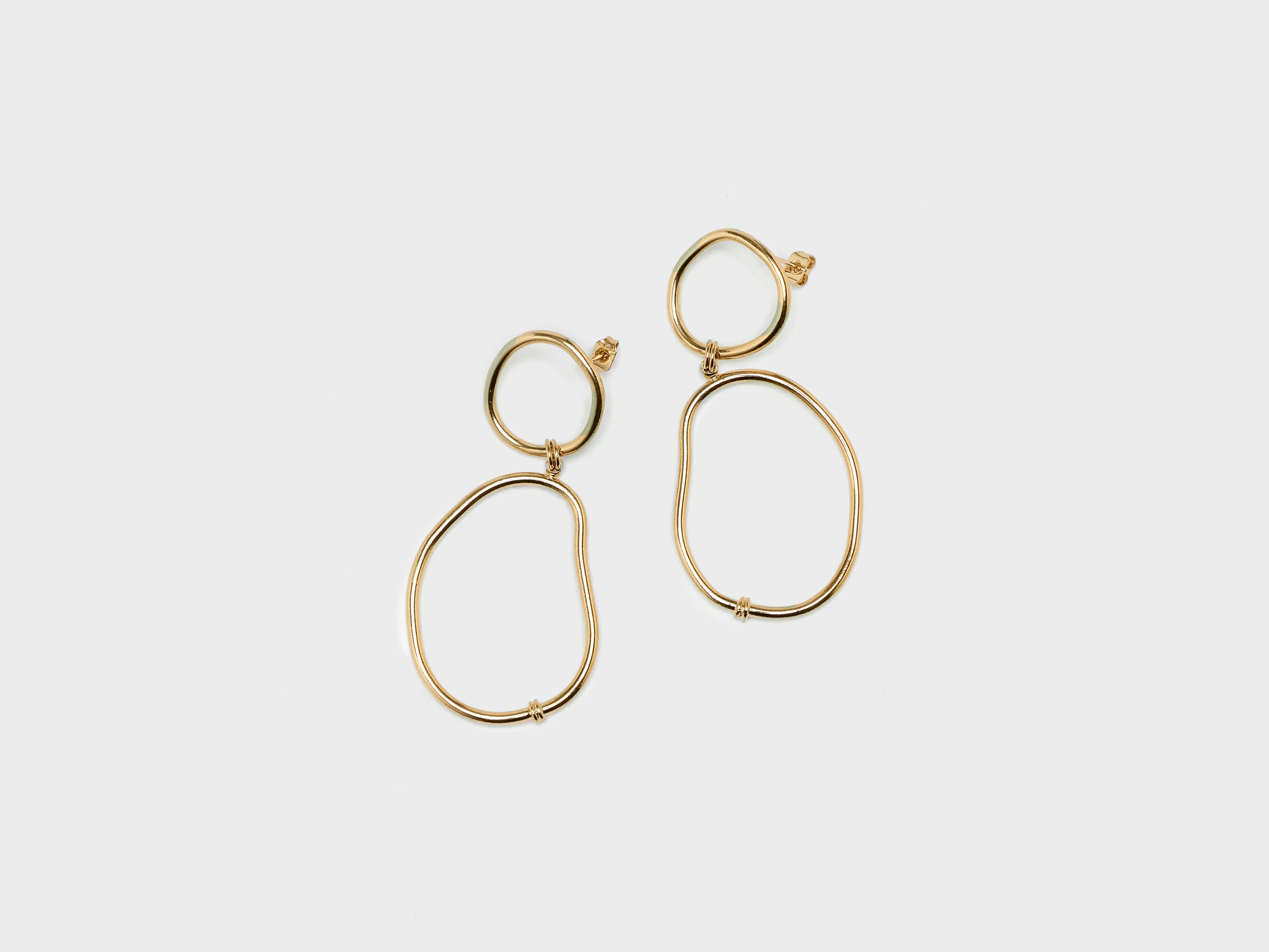 Victoire Pendant Earrings (241 / W / GOLD)