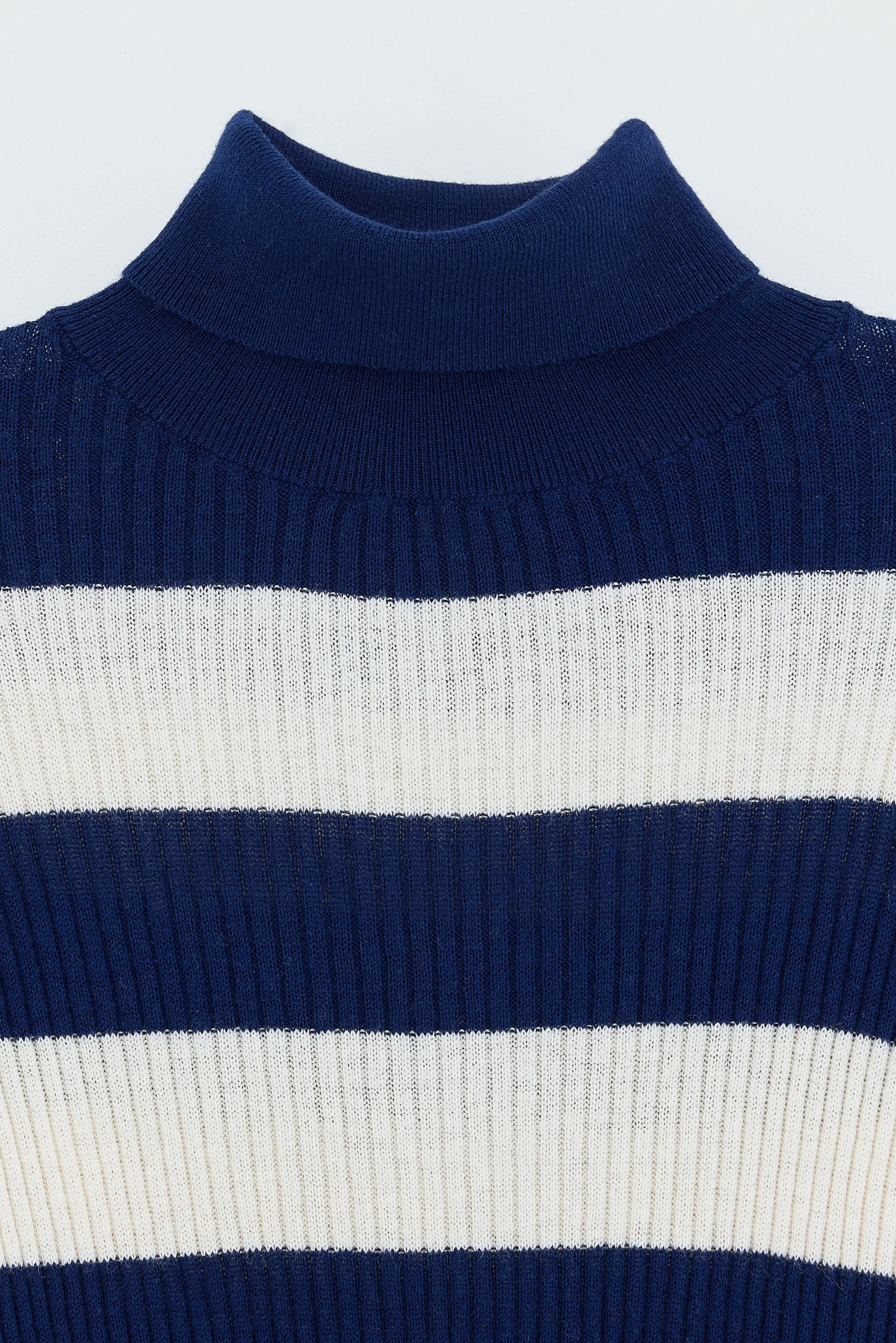 Gerzo turtleneck trui (252 / G / STRIPE A)