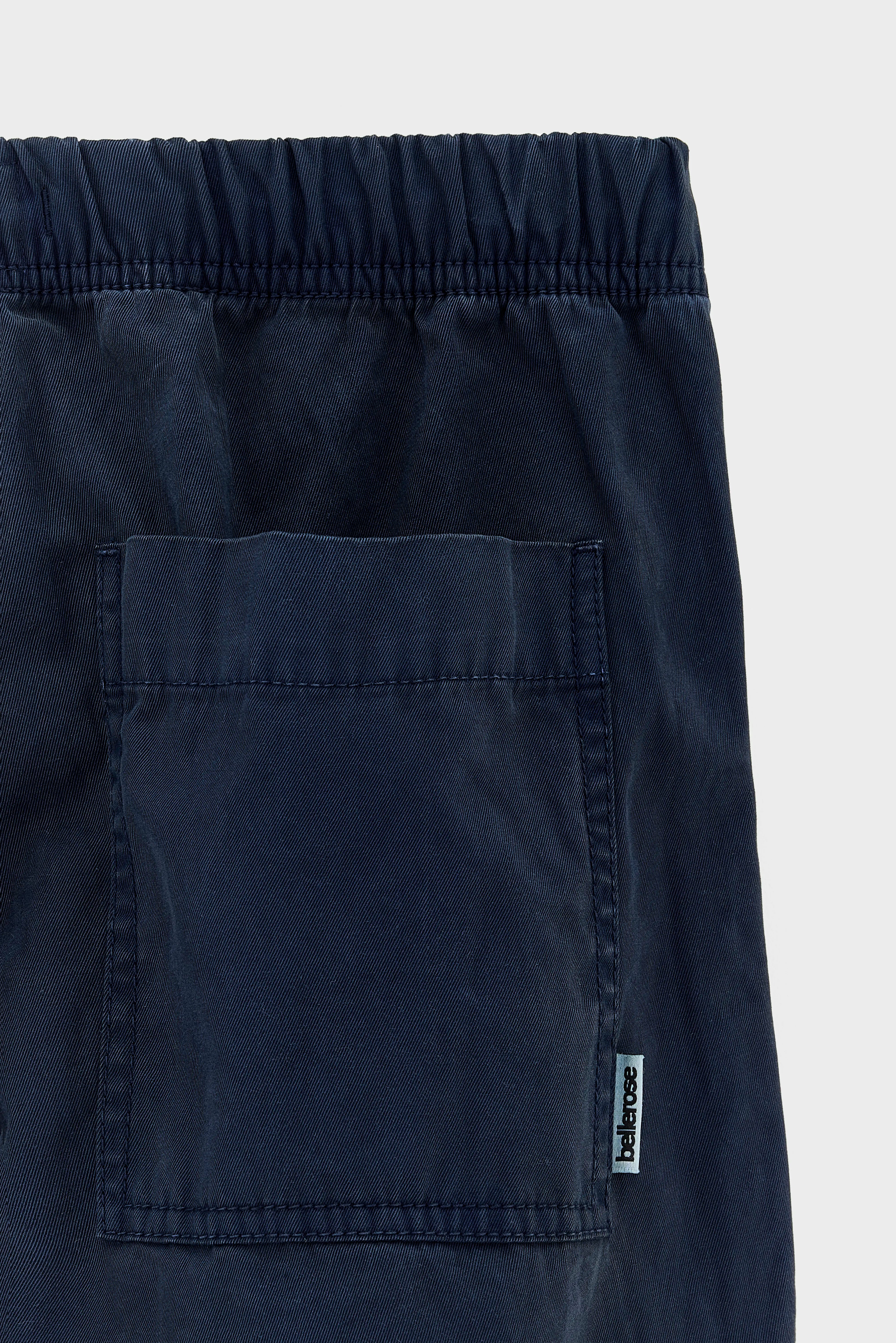 Wessly baggy trousers (261 / B / AMERICA)