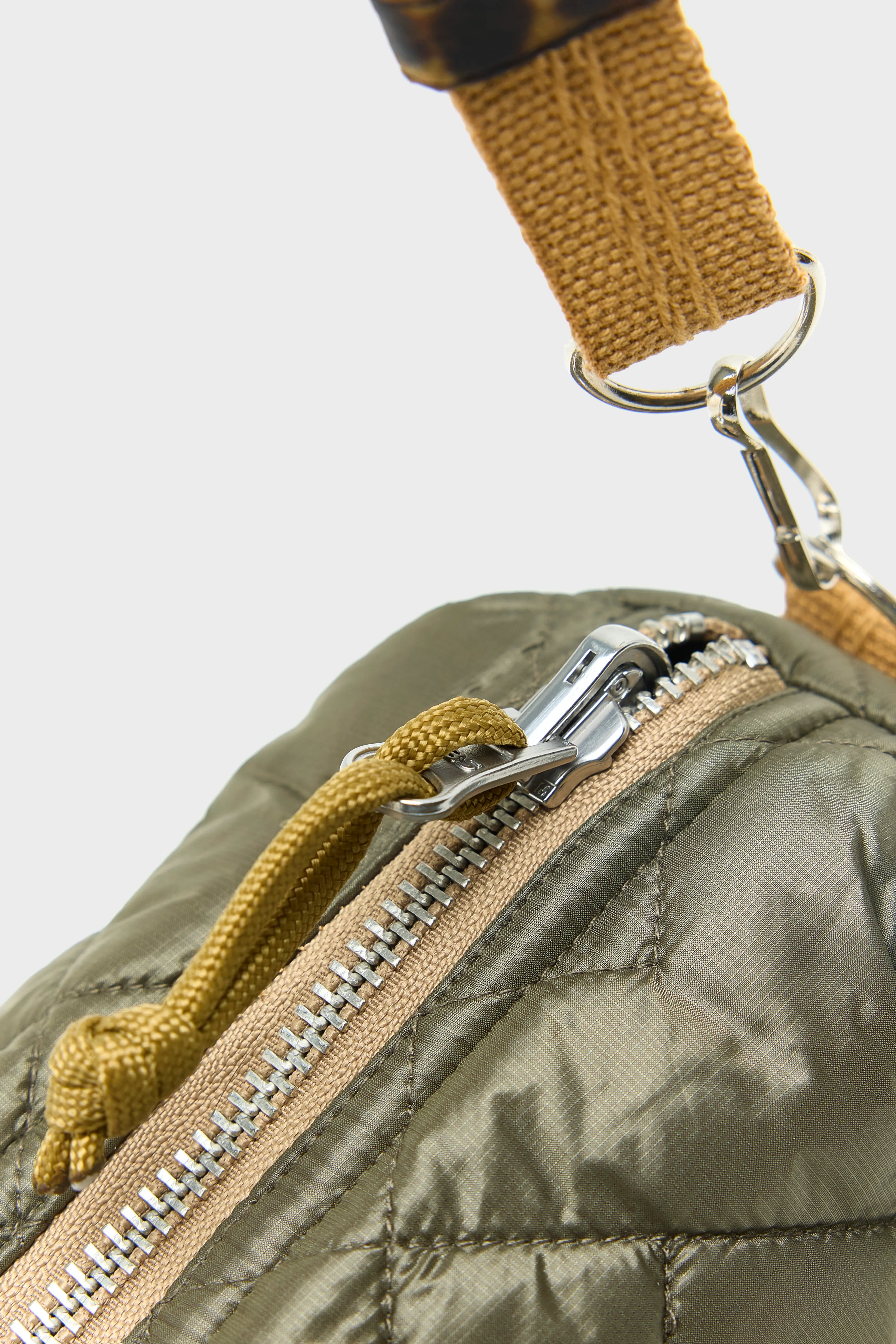 Sac à bandoulière matelassé Hanoky (262 / G / FOREST)