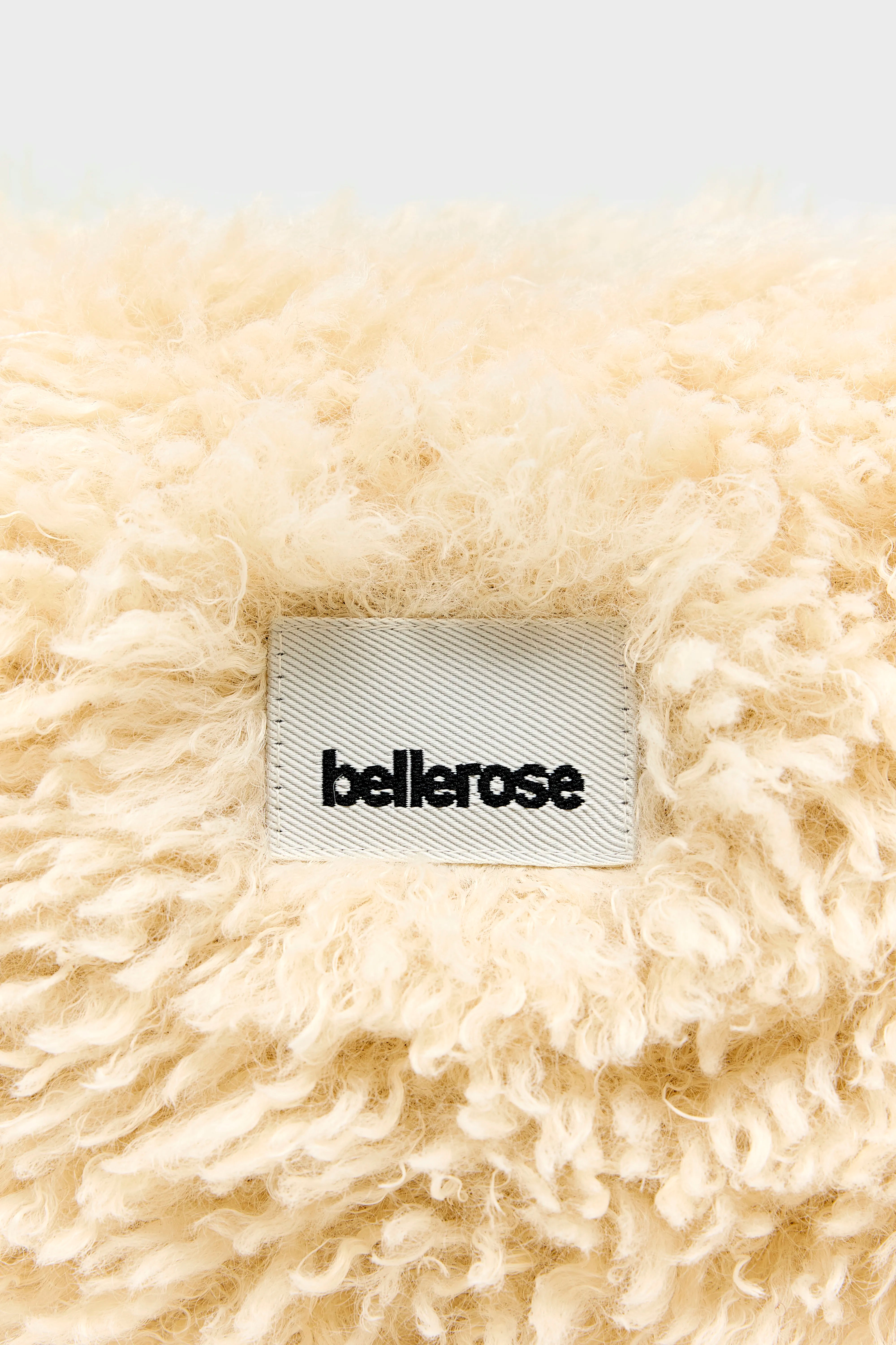 Jila faux-fur crossbodytas (262 / G / SWAN)