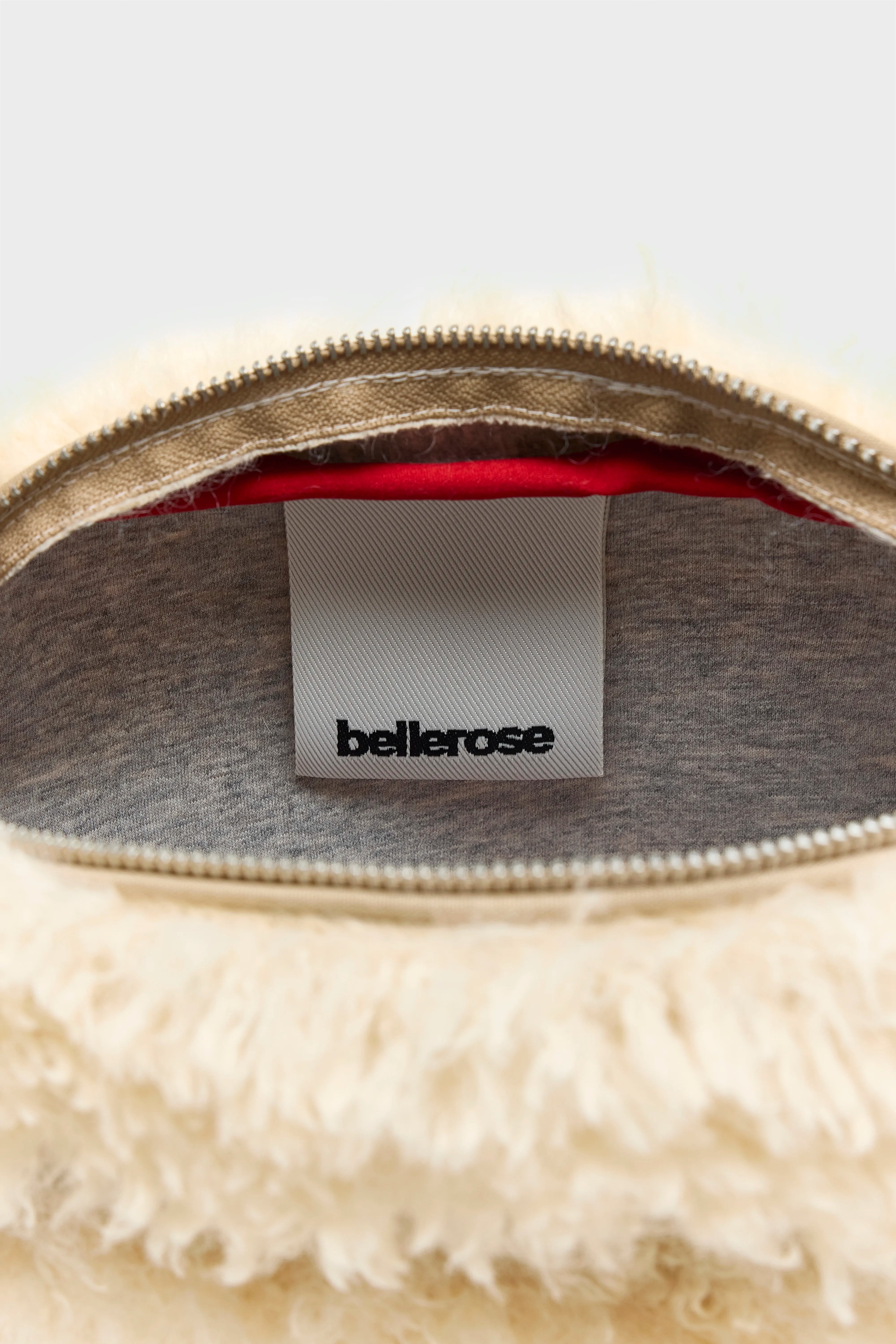 Jila faux-fur crossbodytas (262 / G / SWAN)