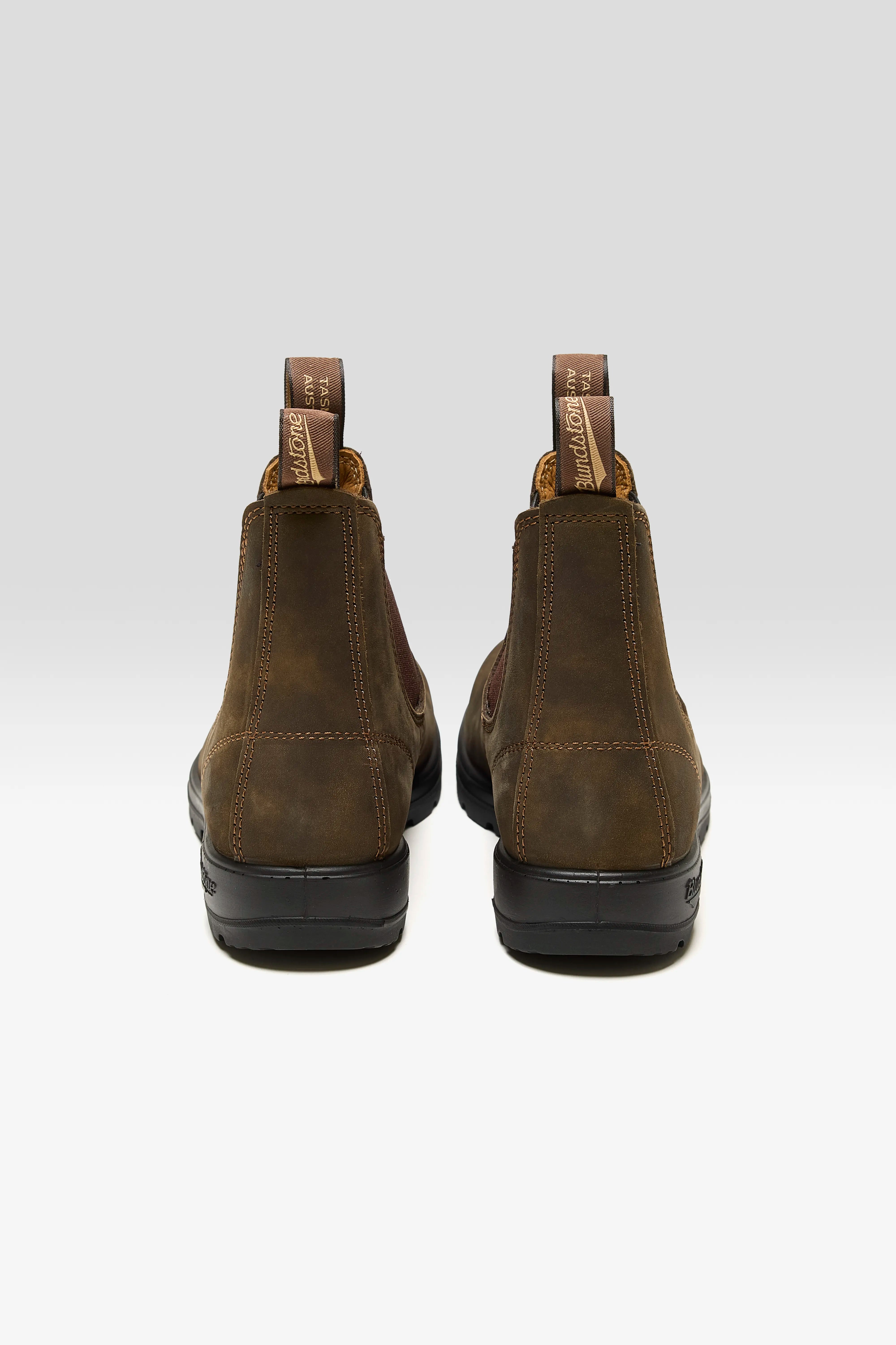 585 Classic Chelsea Boots for Women (242 / W / BROWN)
