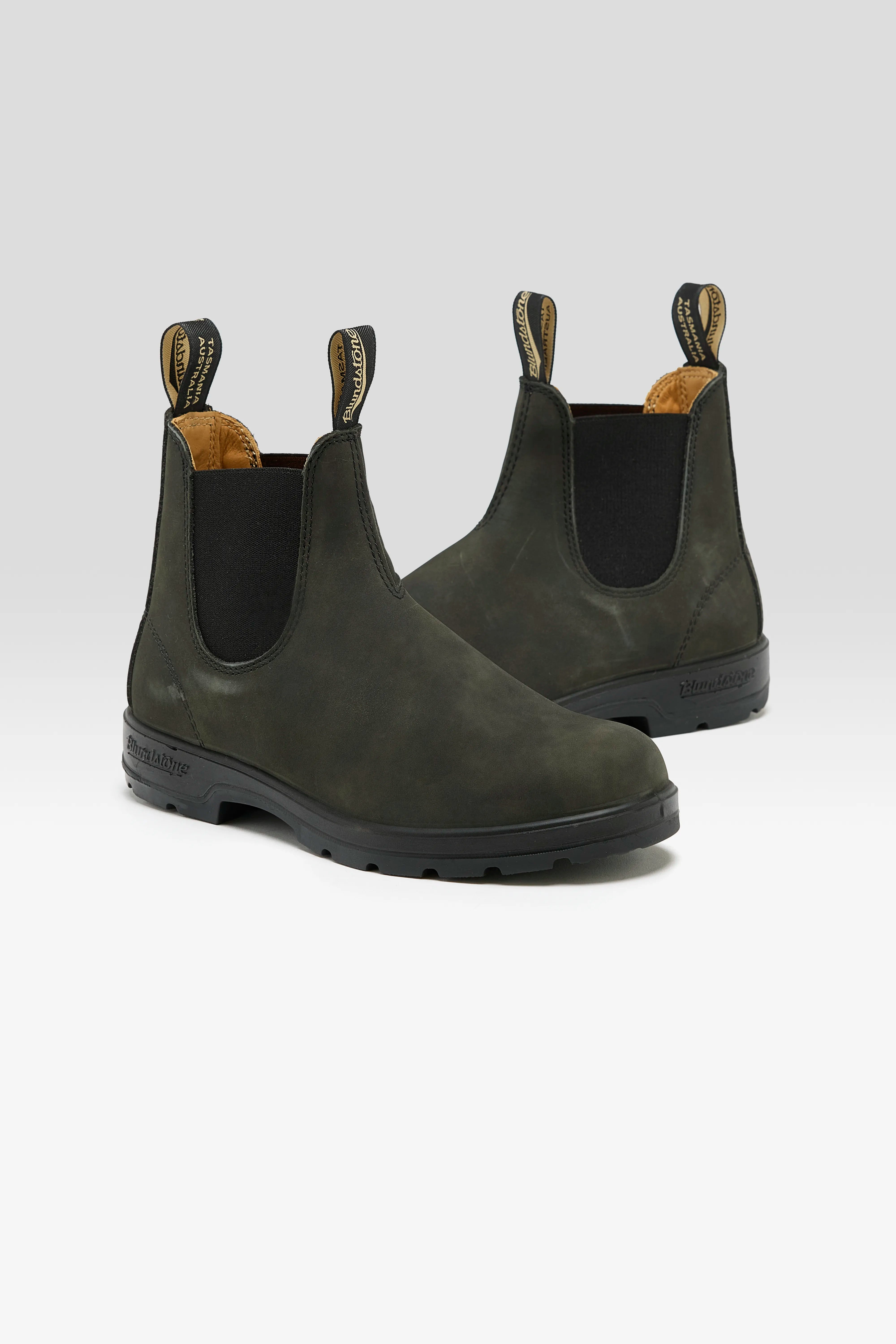 587 Classic Chelsea Boots for Women (252 / W / BLACK)