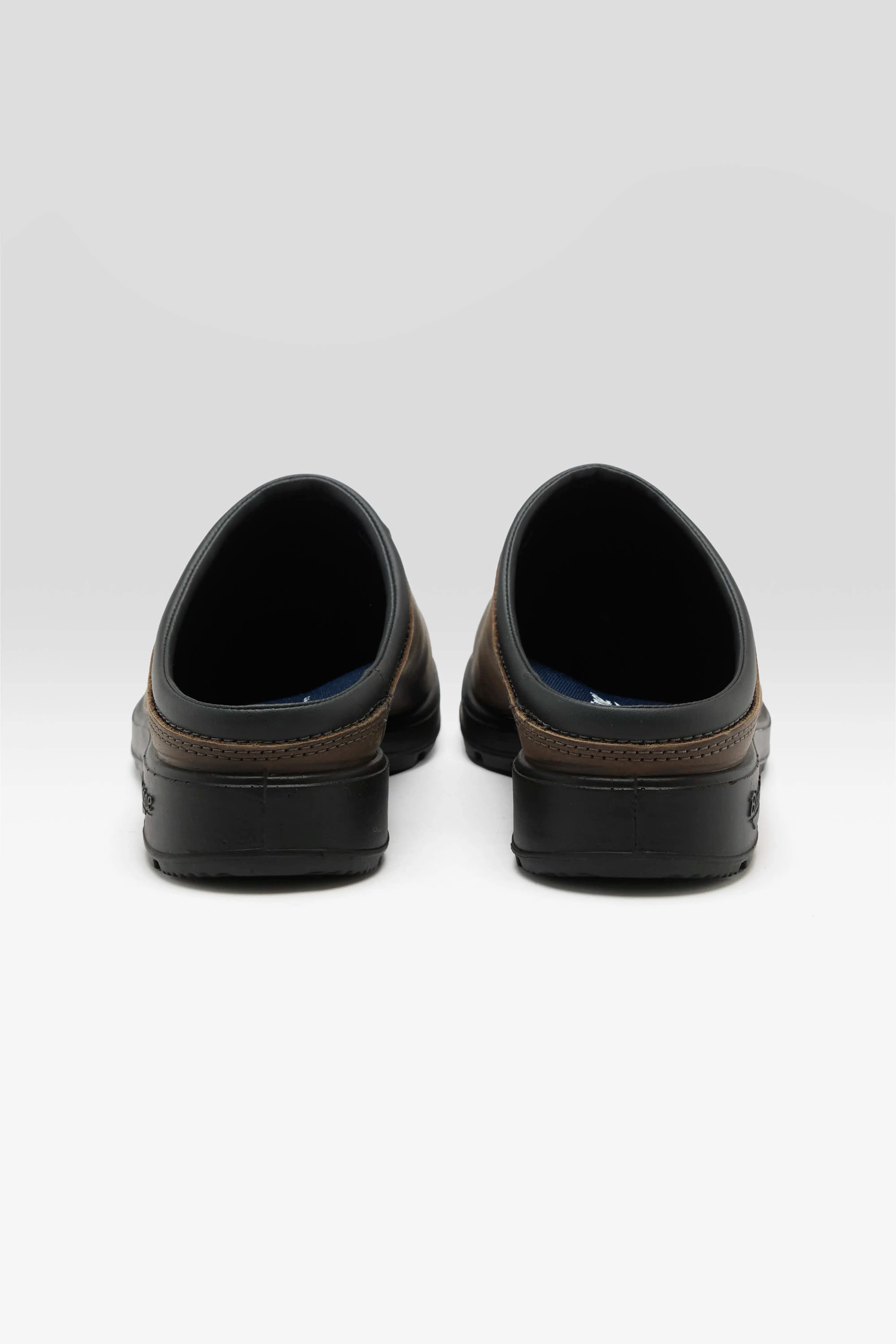 2422 Clog Shoes for Men (262 / M / CLAY)