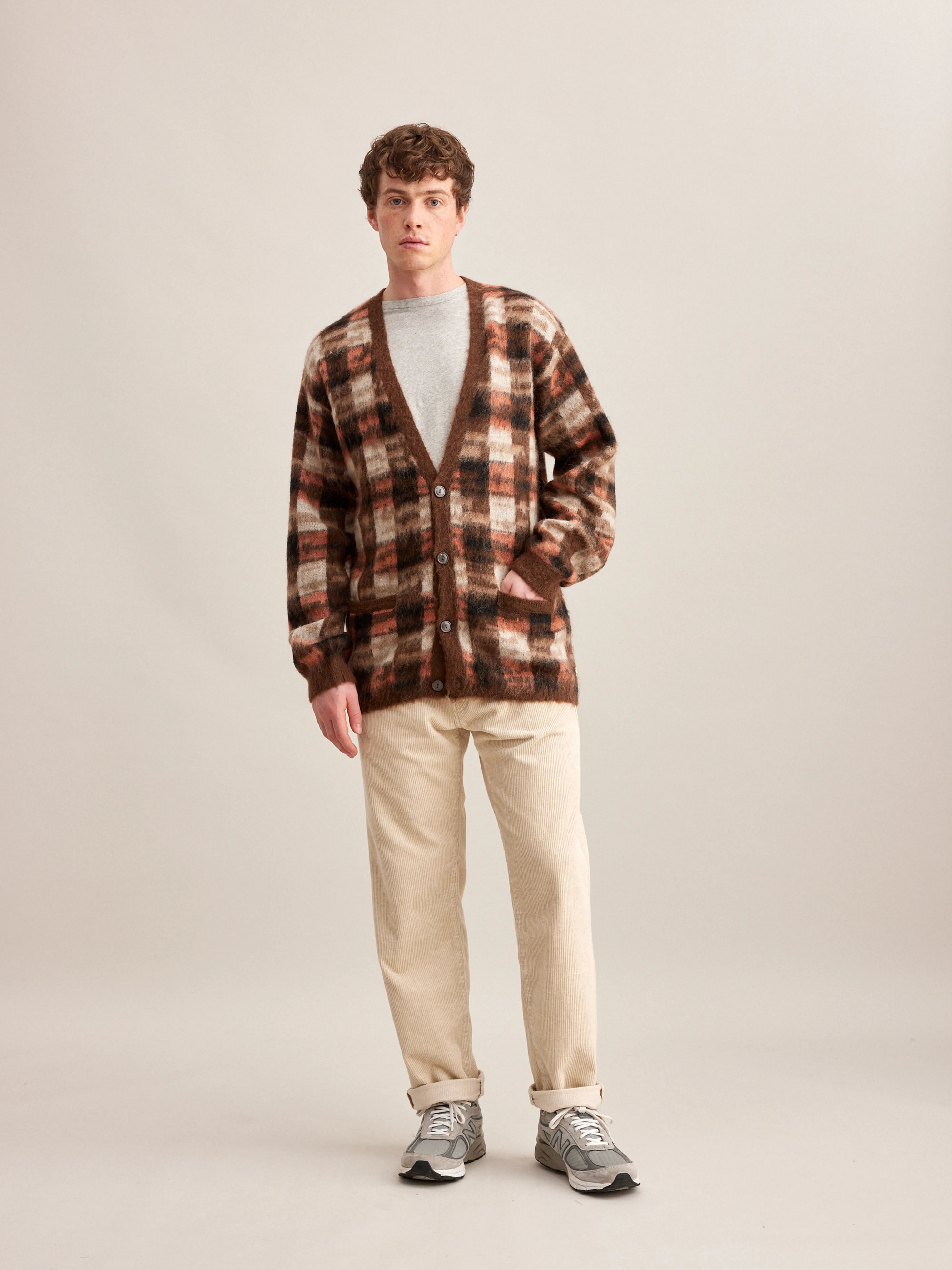 Cardigan Dinca (232 / M / DISPLAY A)