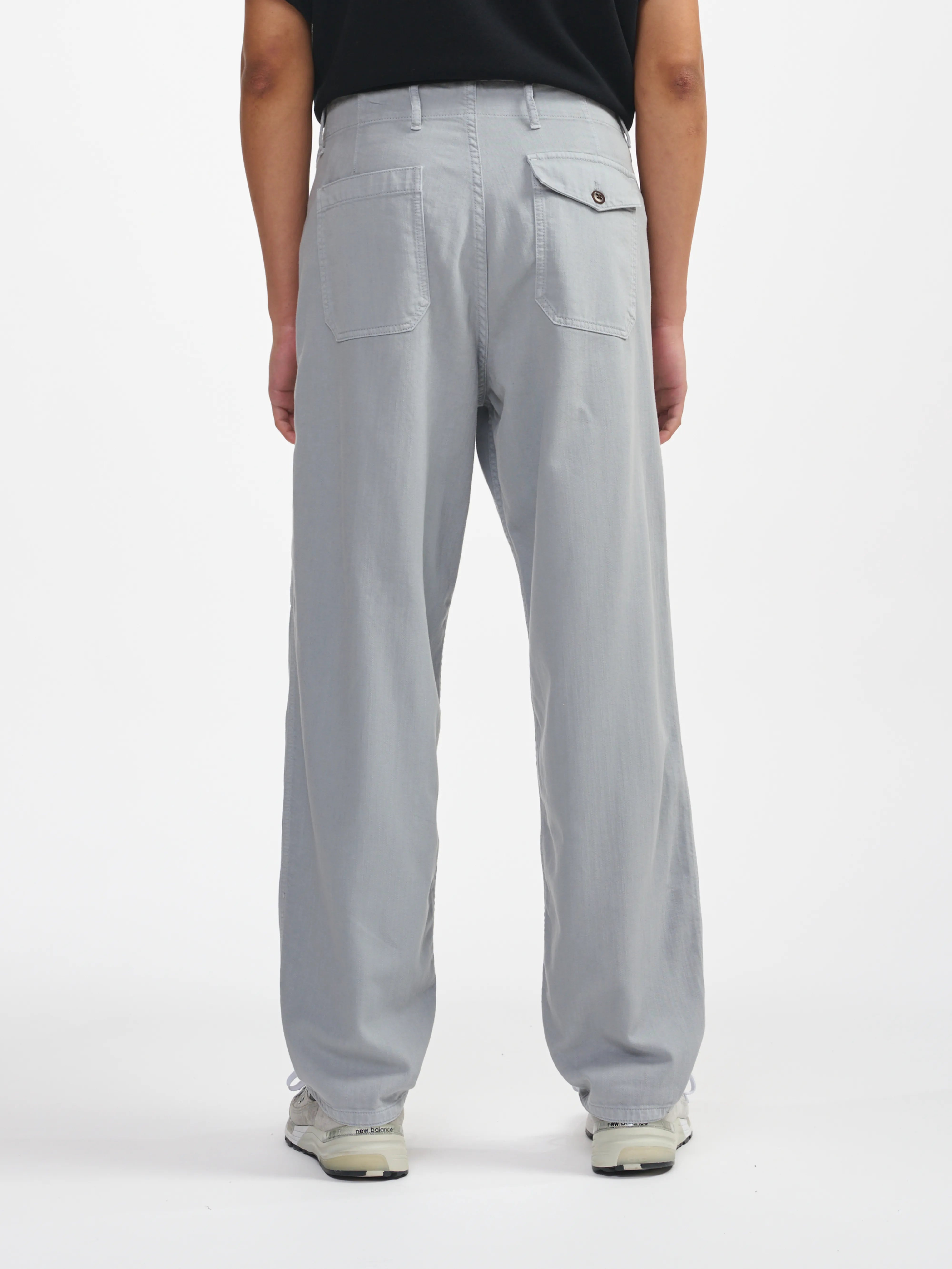 plug trousers (241 / M / CONCRETE)