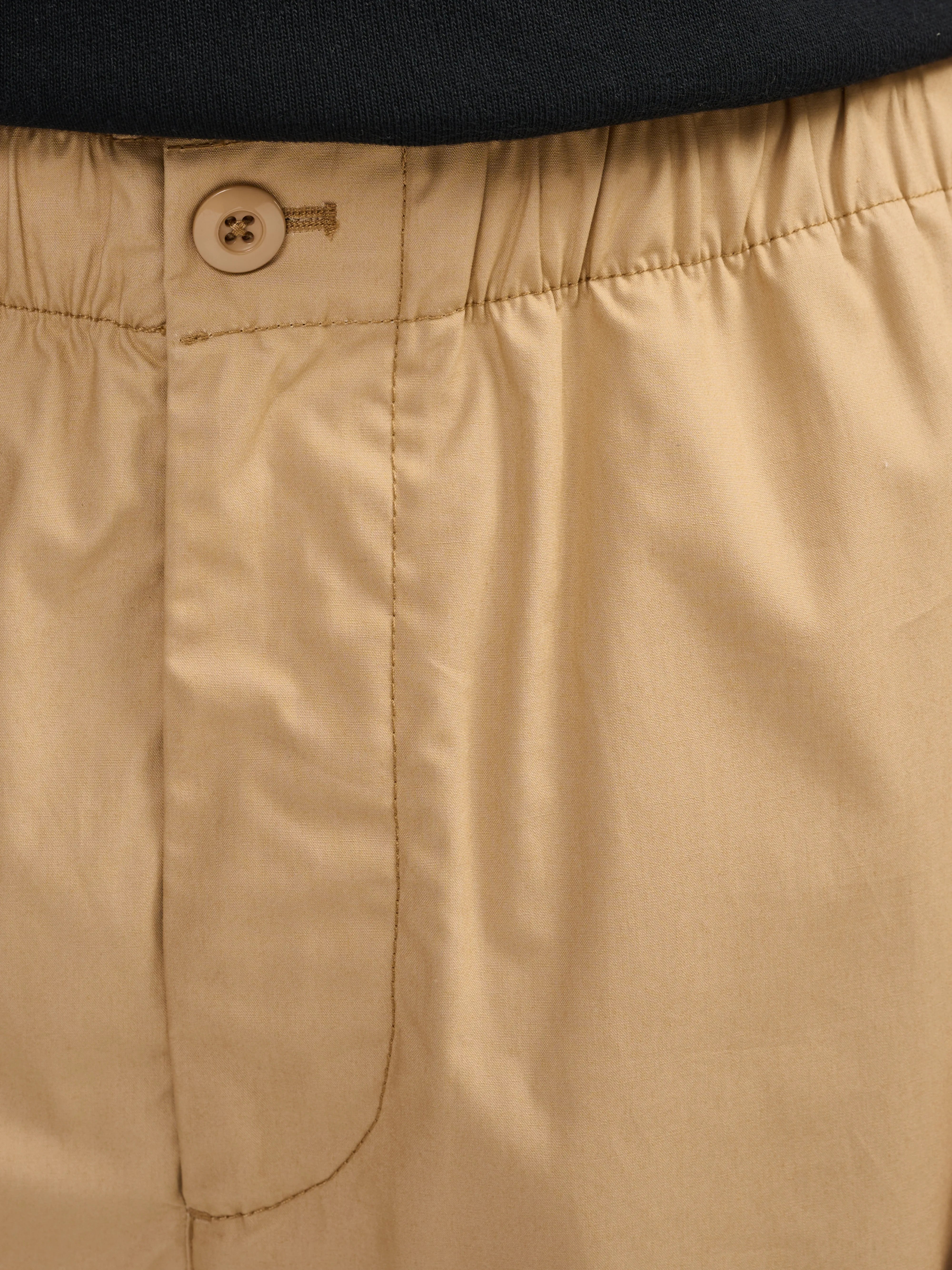 jug shorts (241 / M / CEMENT)