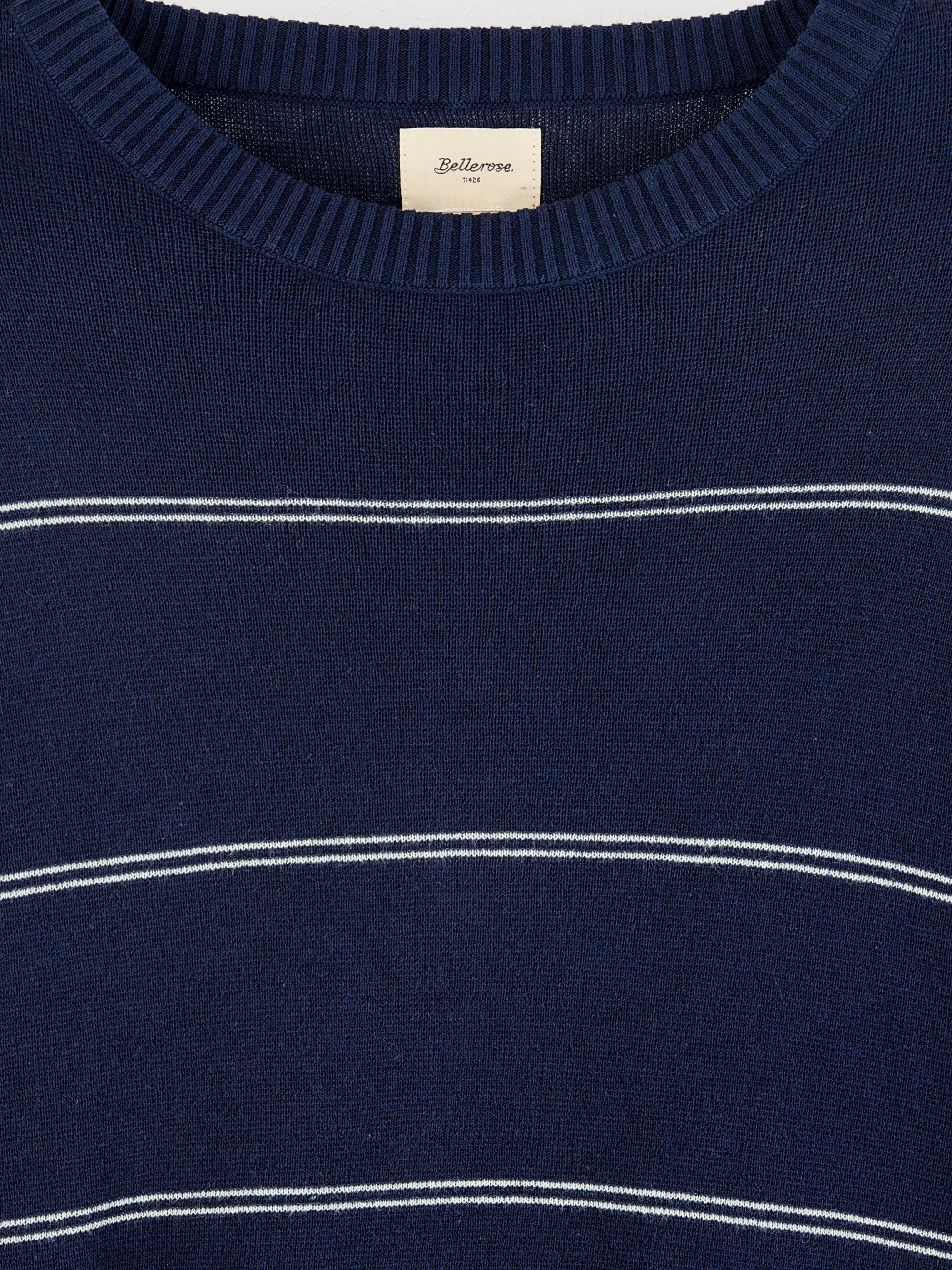 gem trui (241 / M / STRIPE C)