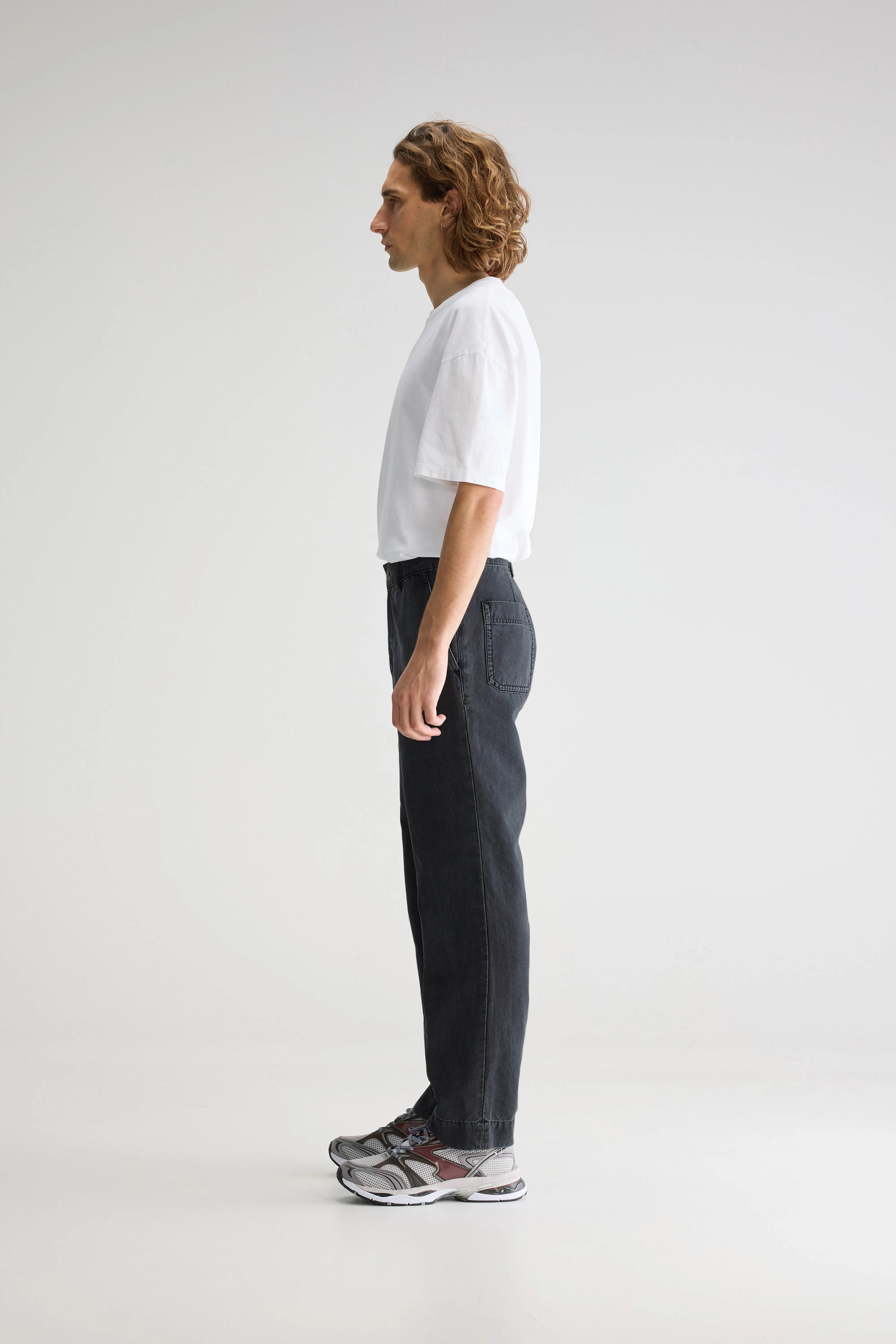 Pen straight trousers (251 / M / CHARCOAL)