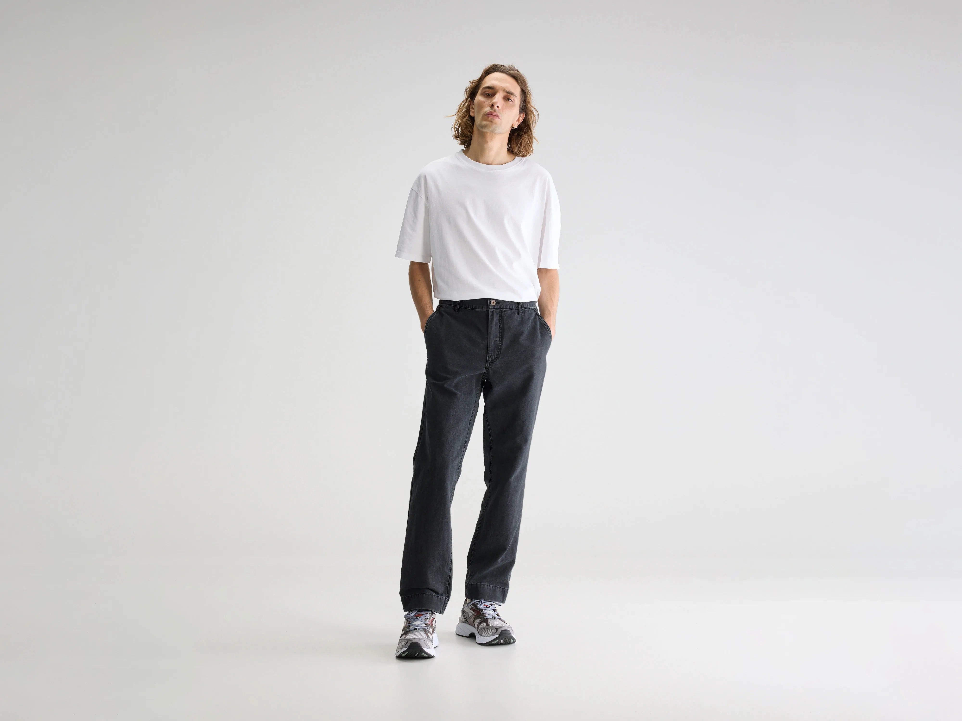 Pen straight trousers (251 / M / CHARCOAL)