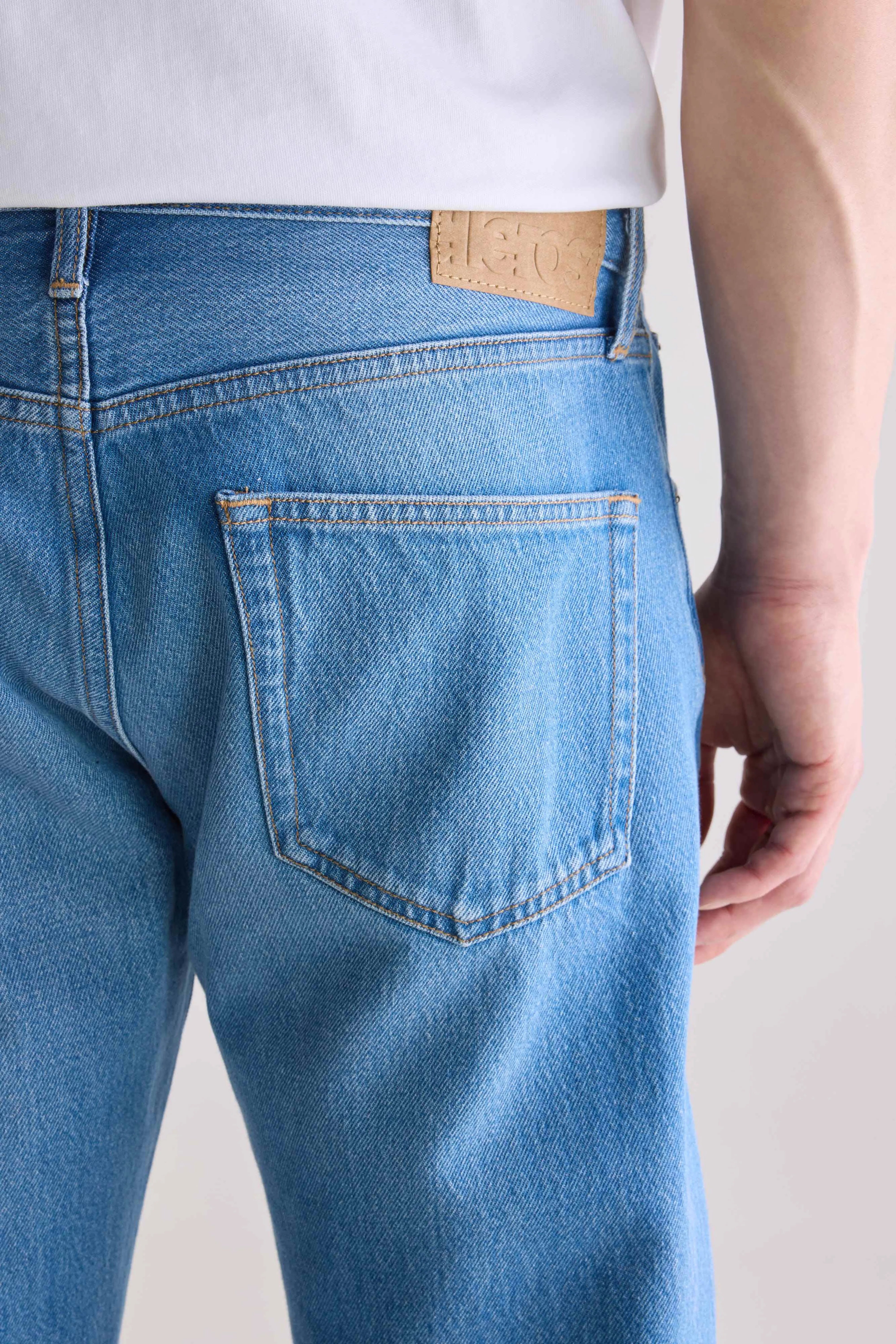 Denim N. 01 loose jeans (261 / M / STONE WASH)