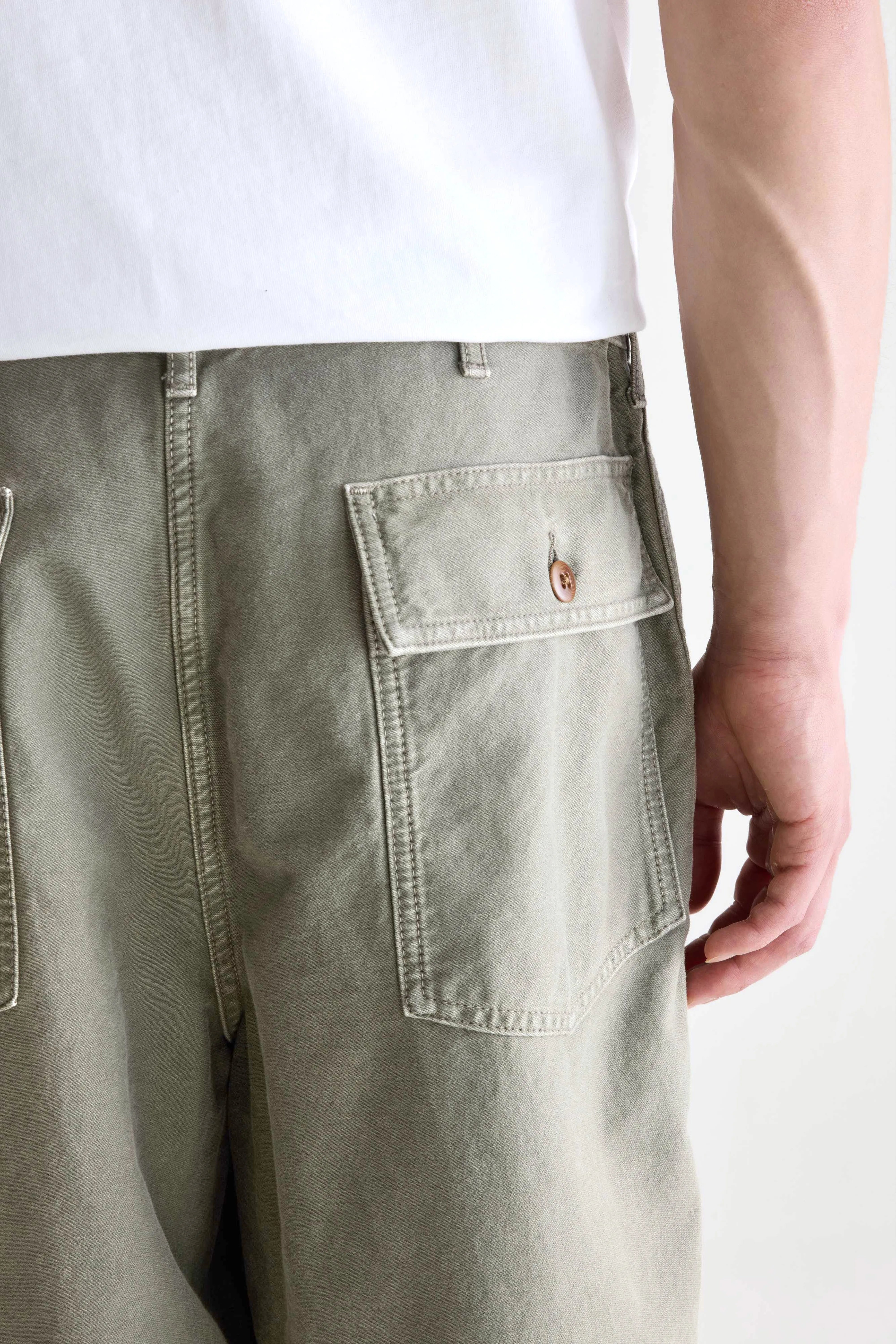 Kargo cropped cargo trousers (252 / M / DUSTY OLIVE)