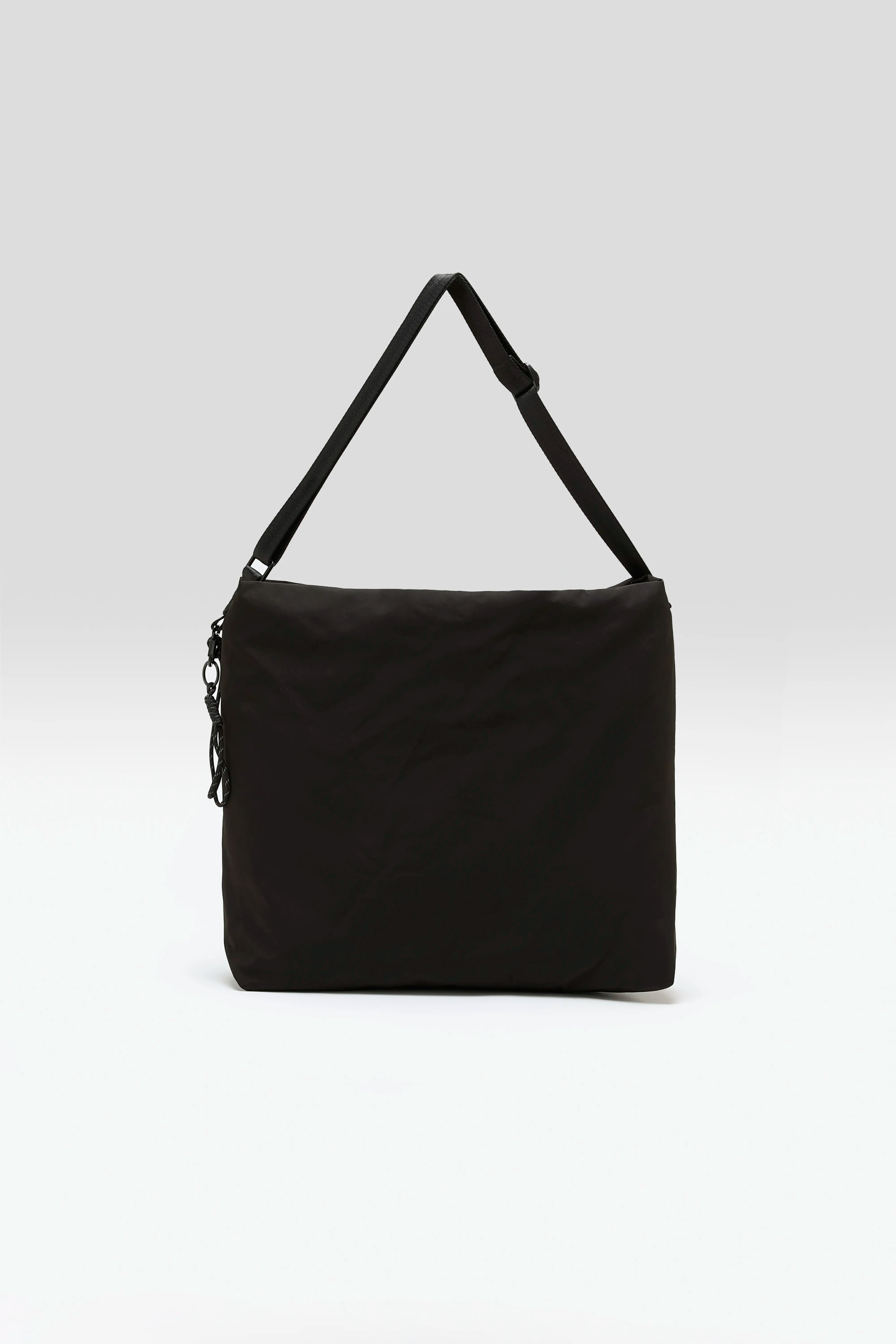 Hendy messenger bag (252 / M / BLACK)