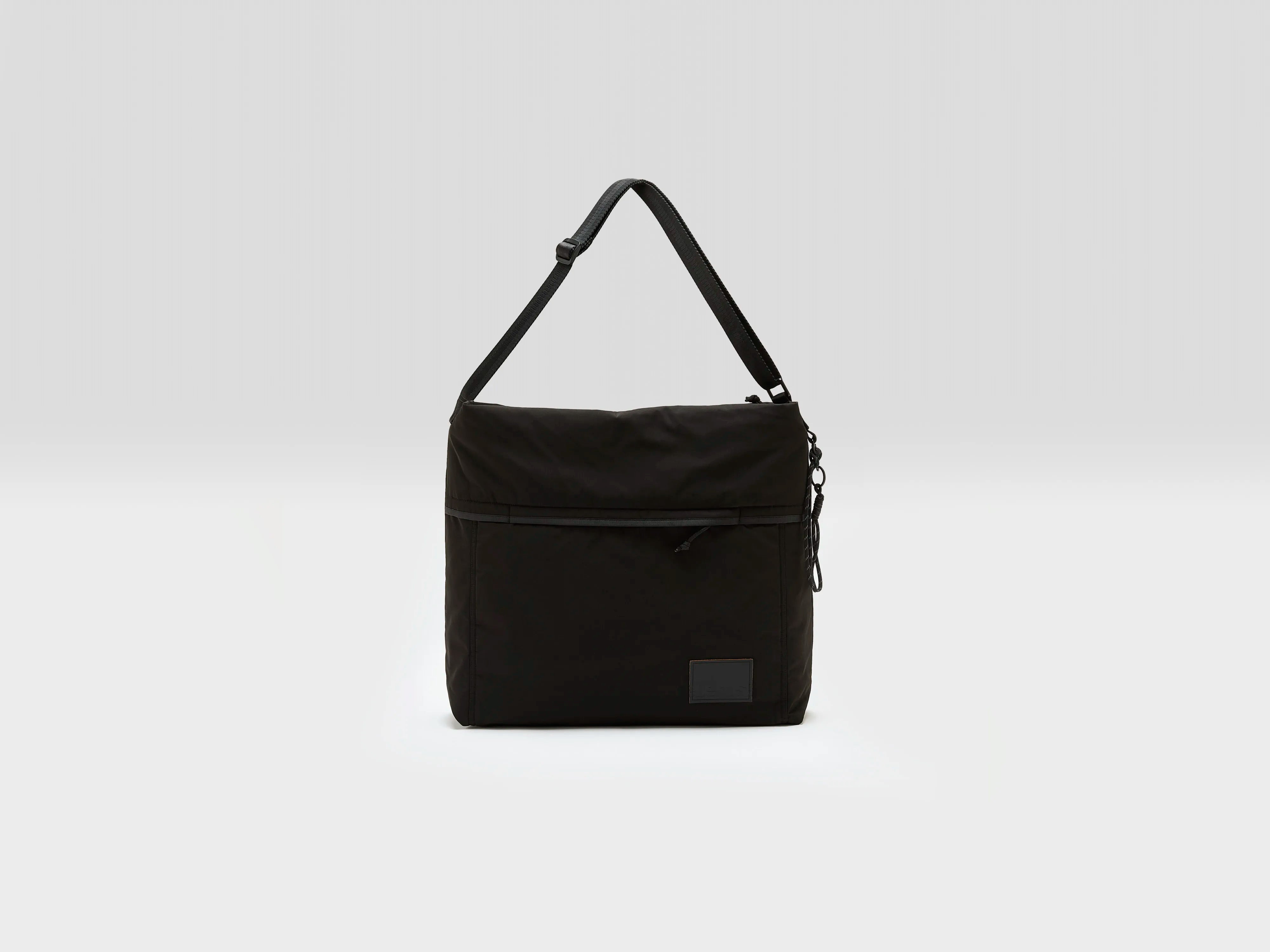 Hendy messenger bag (252 / M / BLACK)