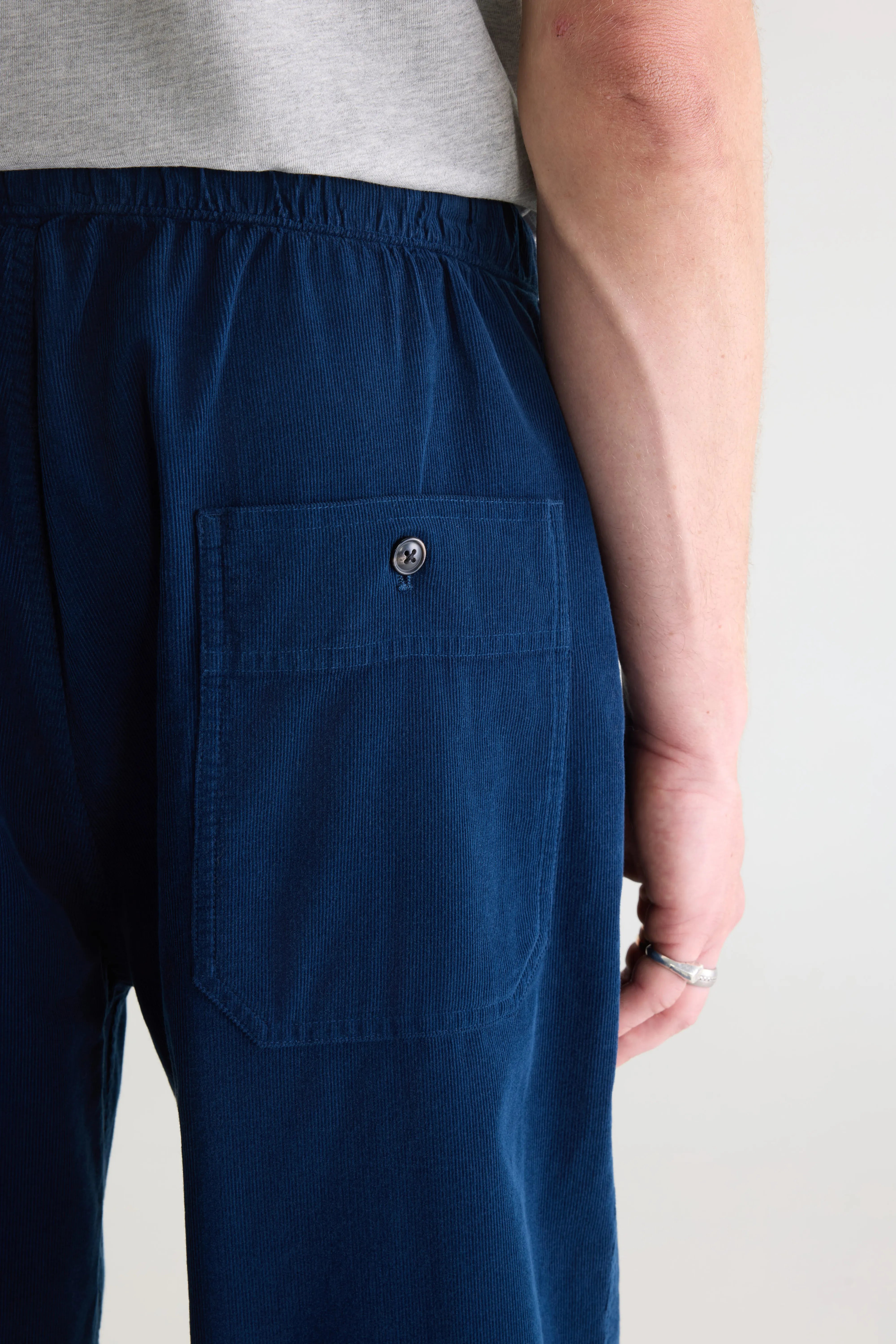 Julius corduroy broek (261 / M / WORKER)