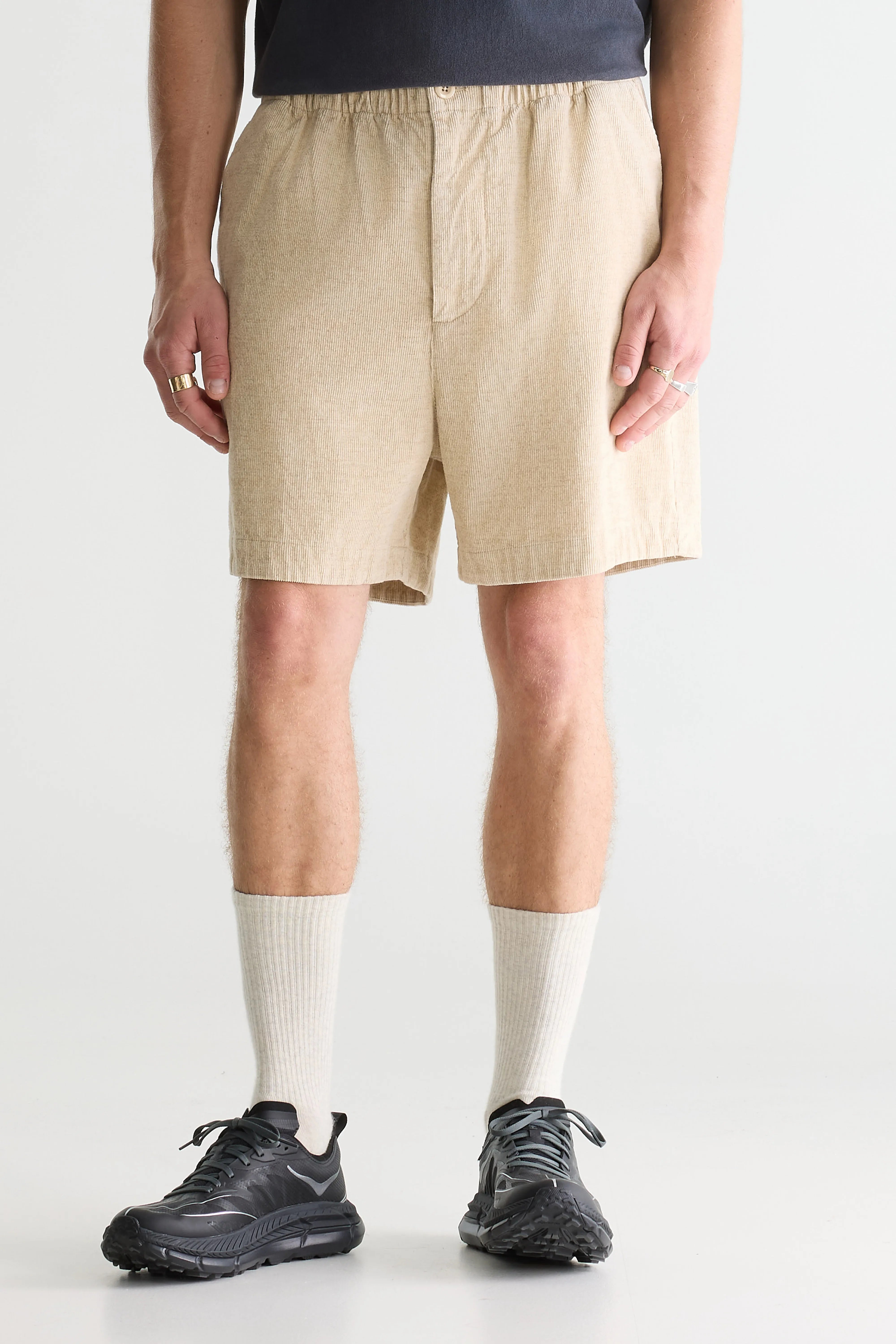 Short ample Jug (261 / M / CALCAIRE)