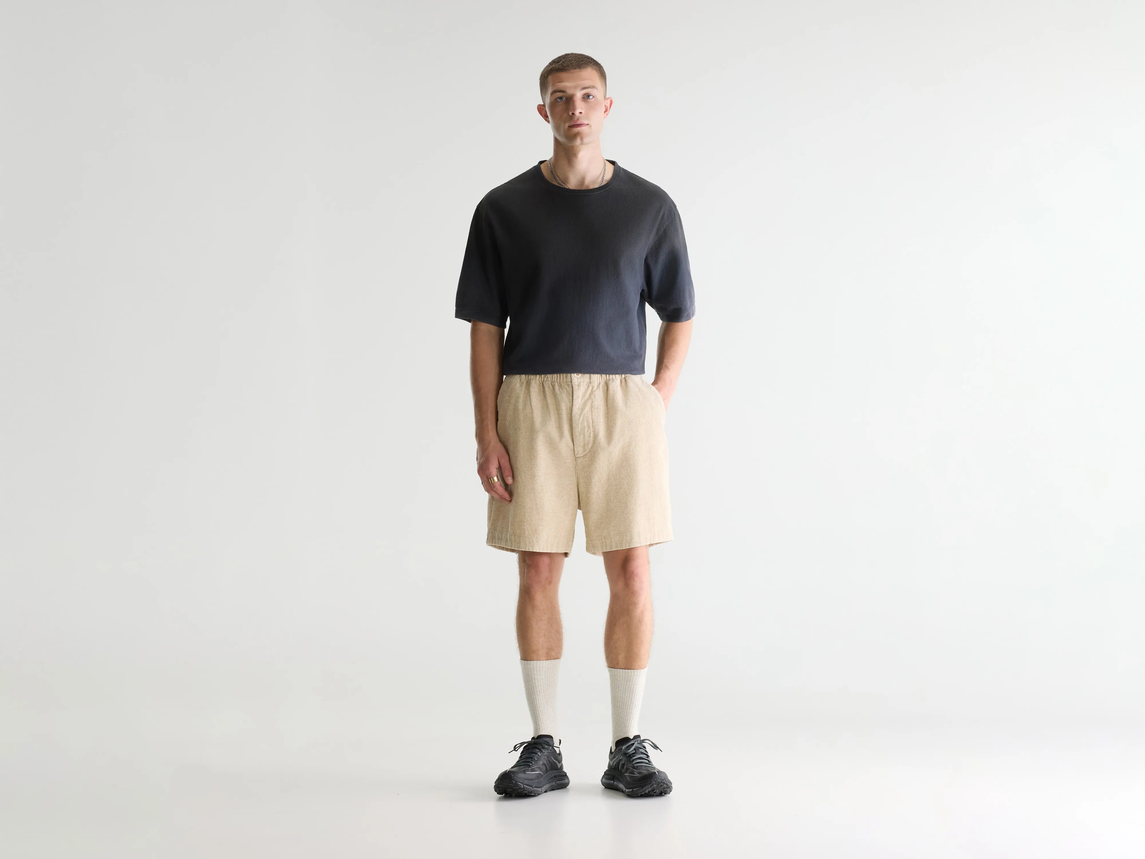Short ample Jug (261 / M / CALCAIRE)