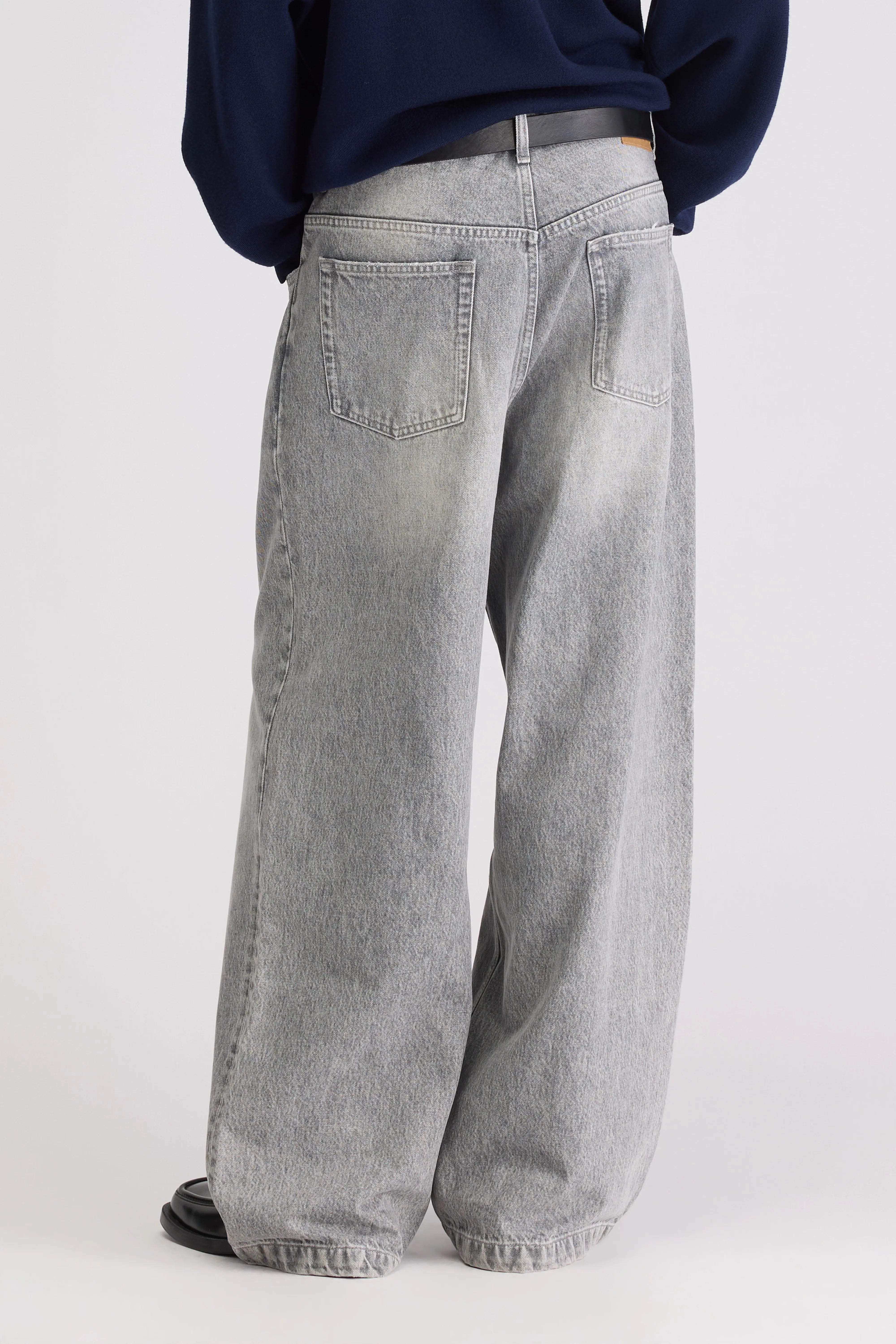Denim N. 02 loose jeans (262 / M / USED GREY)
